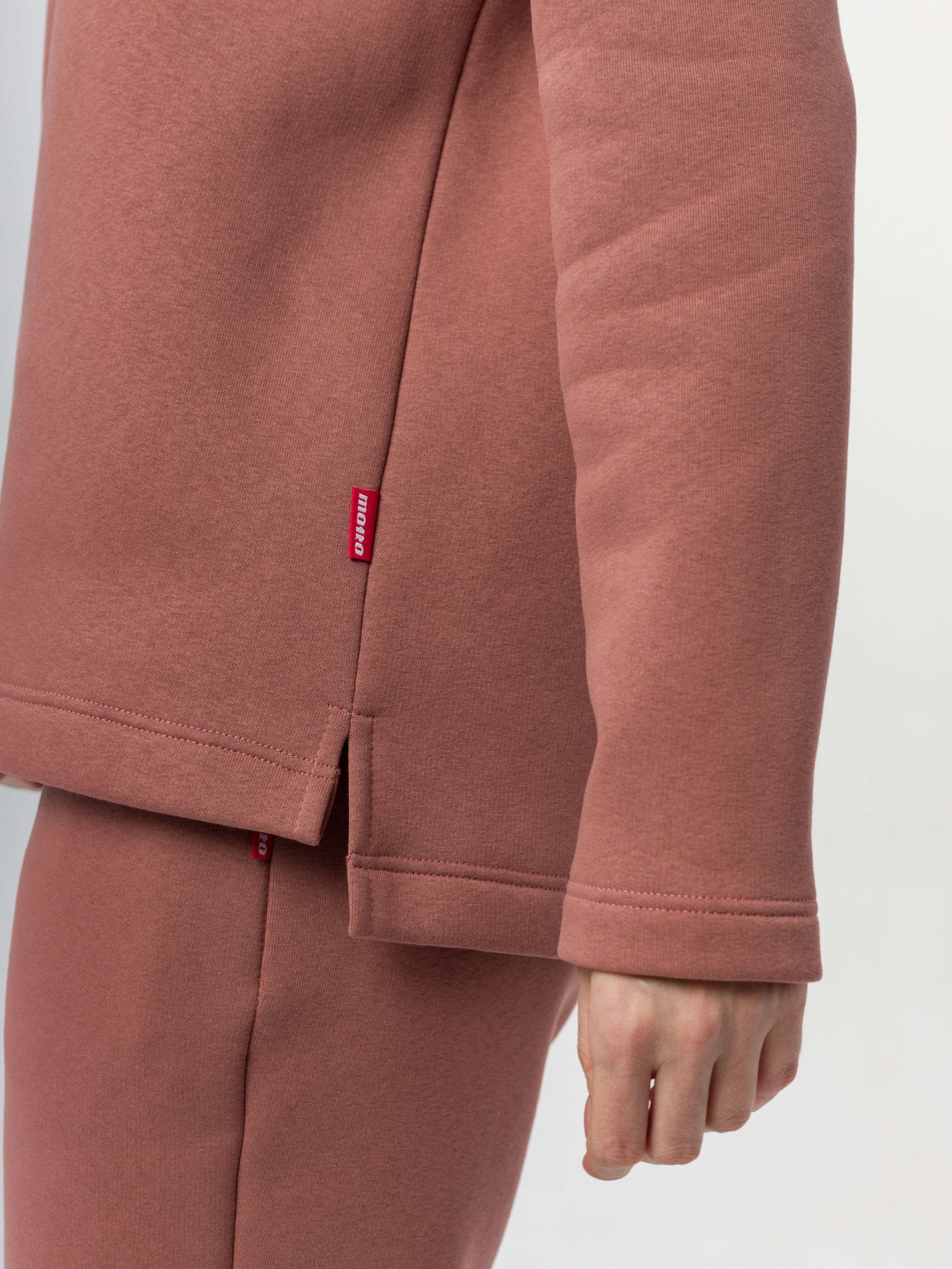 Съемка LookBook для: Motto — WEAR производитель одежды. Фотограф Петрозаводск. Съемка для брендов, индивидуальная съемка