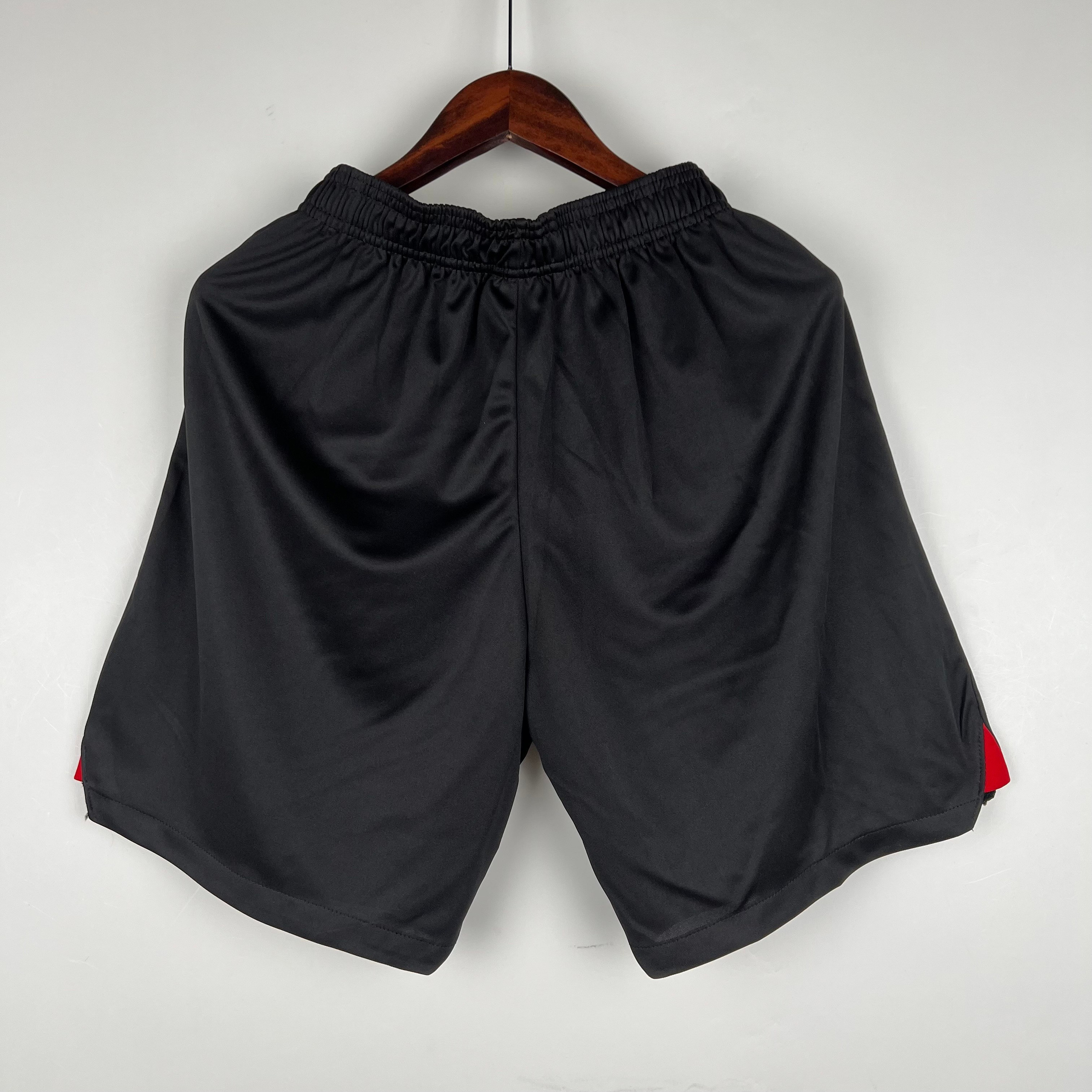 Купить шорты Liverpool James Joint Edition. Футбольный магазин — ssw_magazin