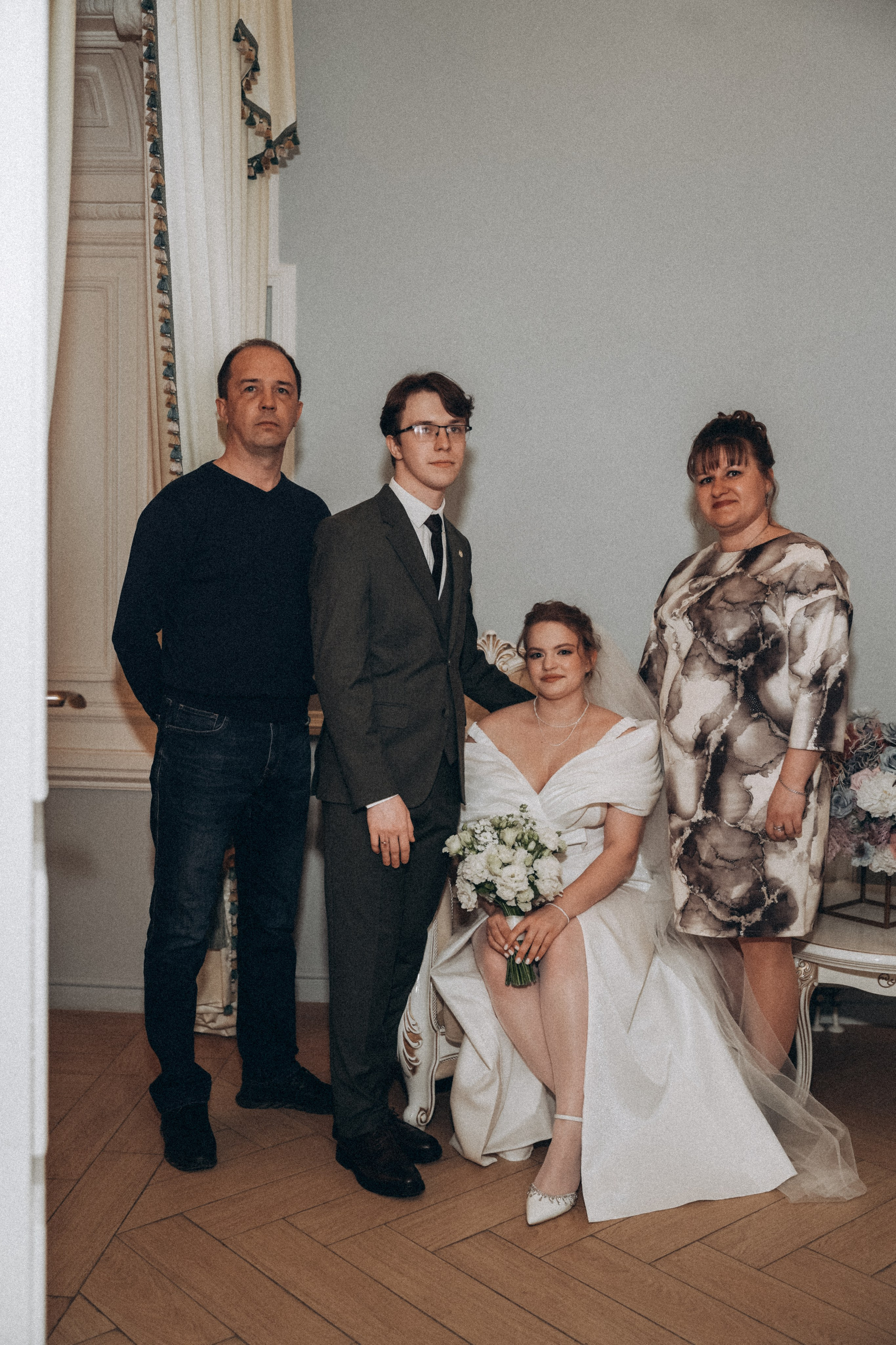 09.04.2026. Фотограф в Нижнем Тагиле. Прогулочные и студийные съемки