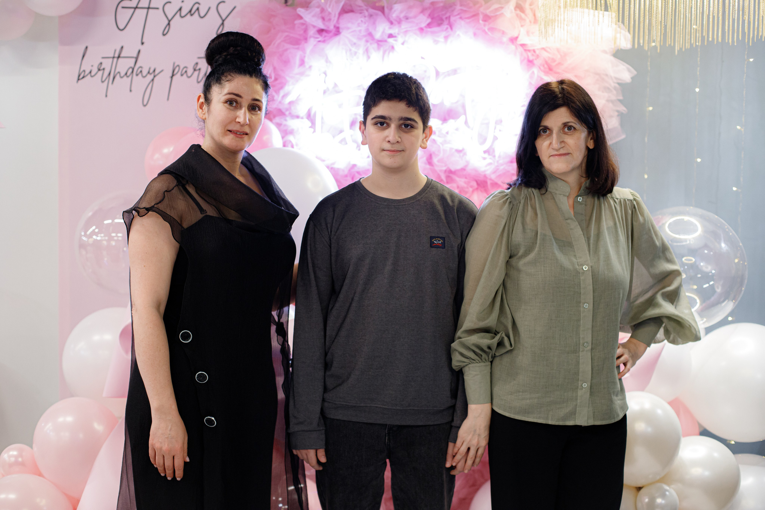 ASIA'S BIRTHDAY PARTY. Photokarish