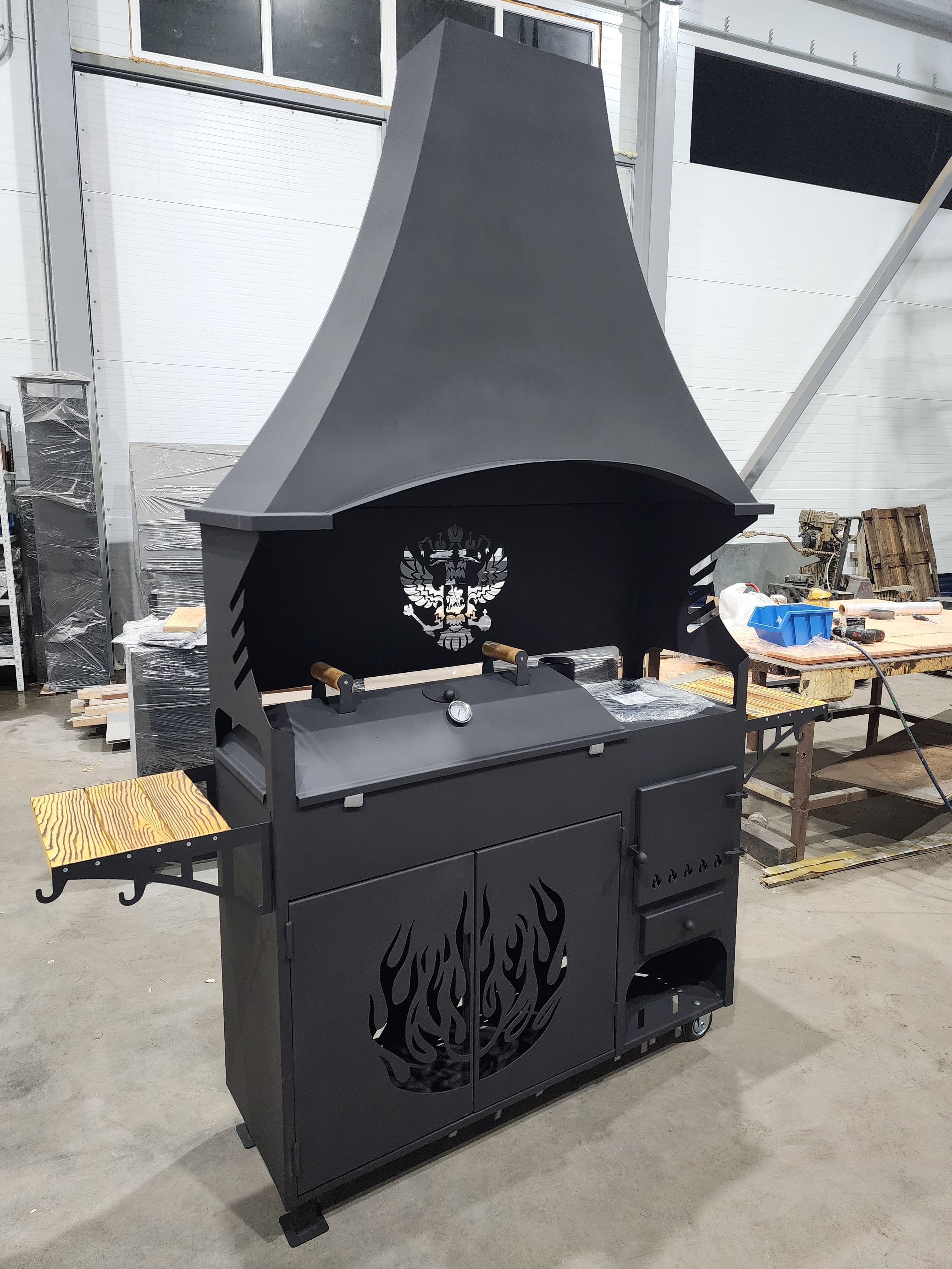 Мангал с вытяжным зонтом. Купить / заказать мангал для дома в Краснодаре от производителя «Мангал Мастер»