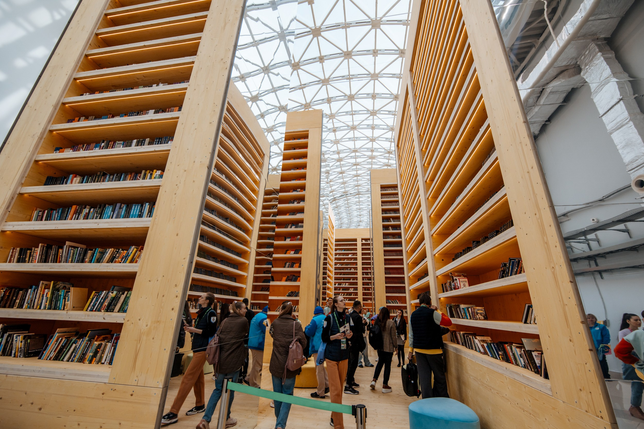 Всемирный фестиваль молодёжи в Сочи. RetroChic Фото