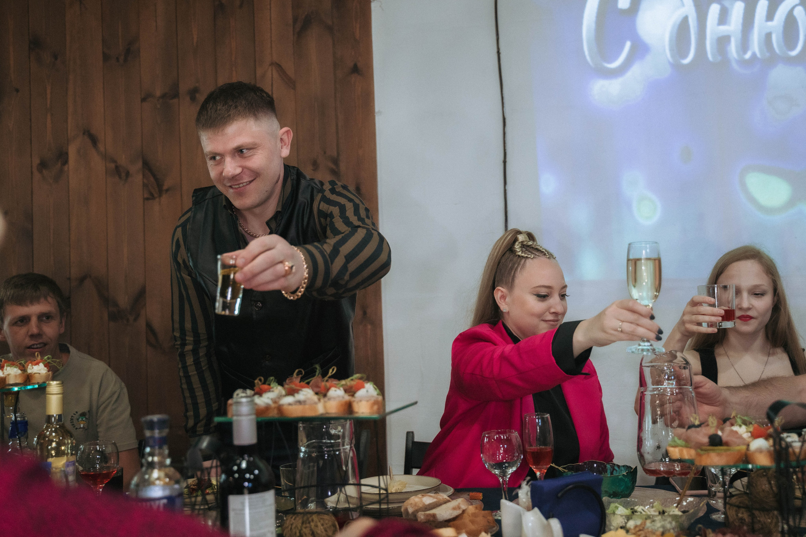 Вечеринка в стиле 90х. ALISON FILMS