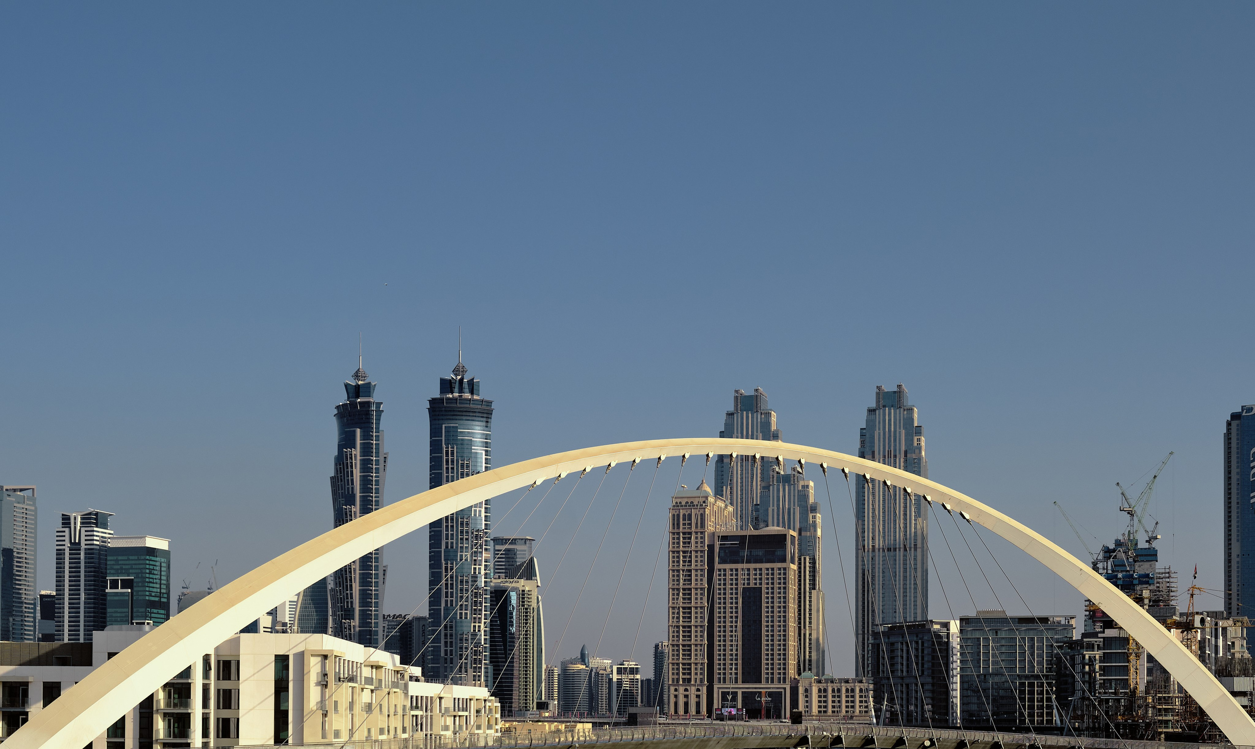 Dubai & Abu Dhabi. Aleksandr Kobtsev