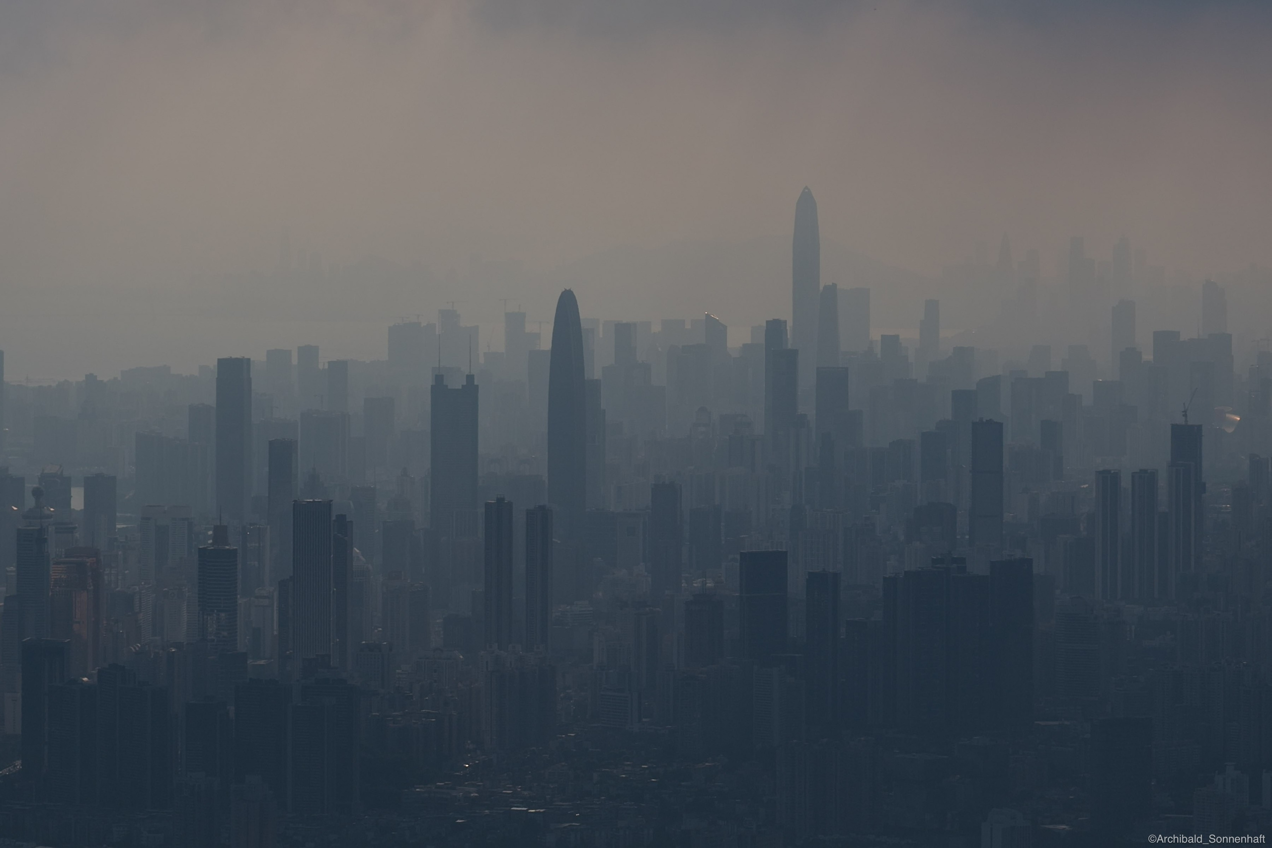 Shenzhen hike. Photographer in Guangzhou, China. Archibald Sonnenhaft