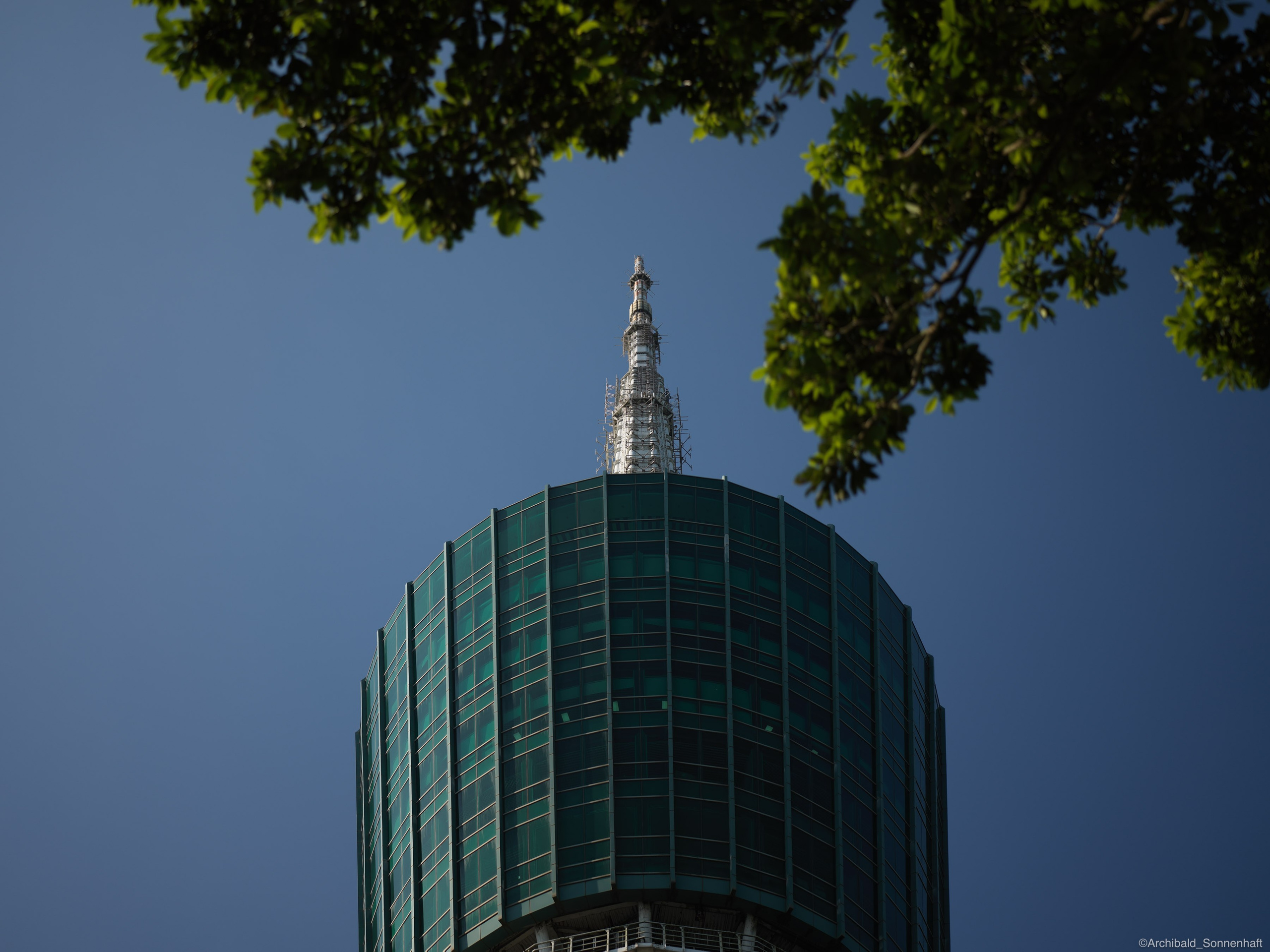 Shenzhen hike. Photographer in Guangzhou, China. Archibald Sonnenhaft