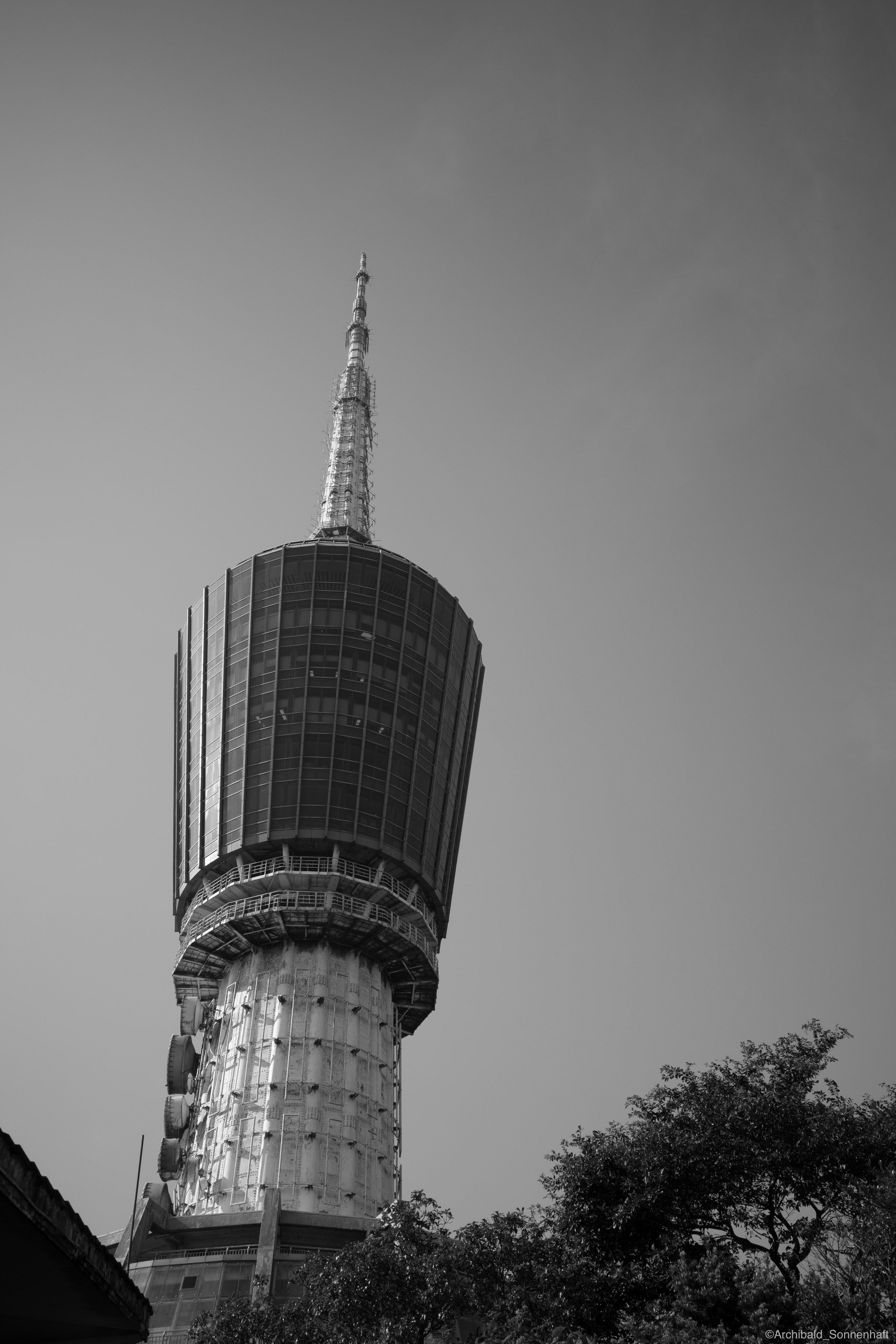 Shenzhen hike. Photographer in Guangzhou, China. Archibald Sonnenhaft