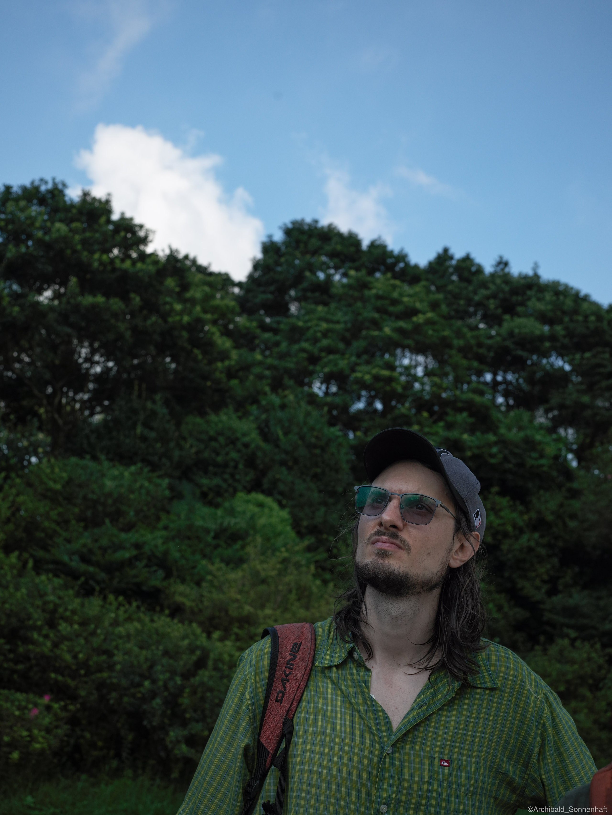 Shenzhen hike. Photographer in Guangzhou, China. Archibald Sonnenhaft