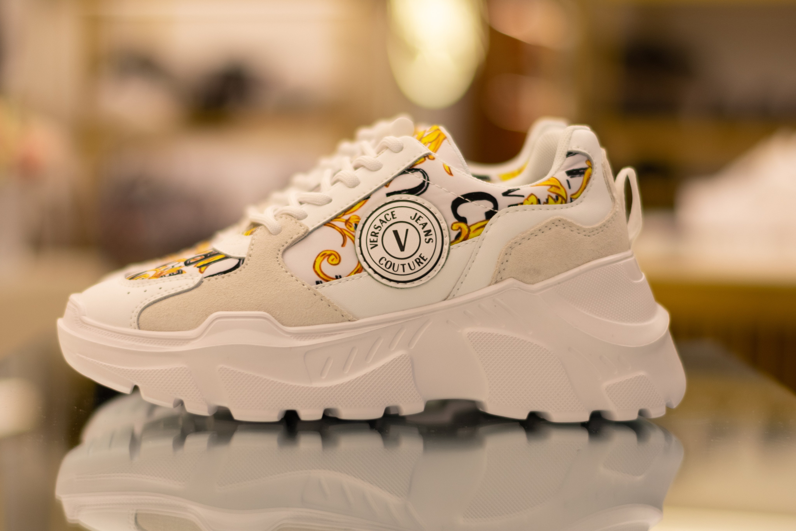 Для организаций. Предметная фотосессия для обувного магазина Capsula. Фотограф/видеограф Богдан Голованов