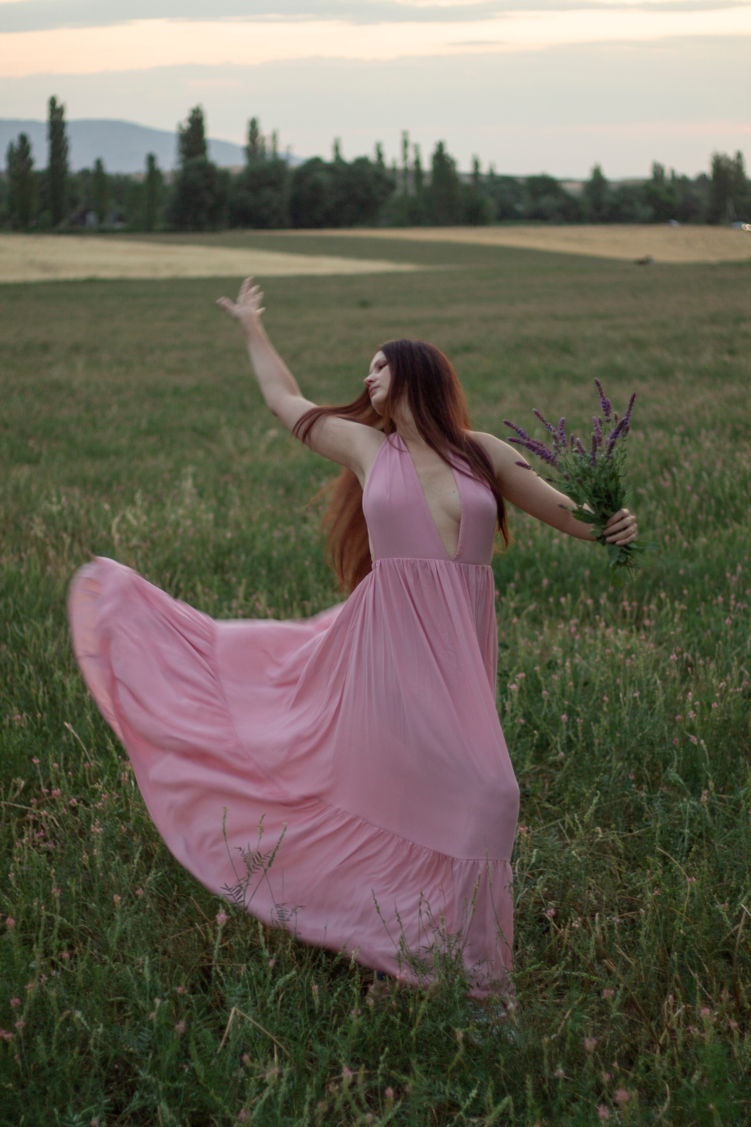 Эллодия в закатном солнце