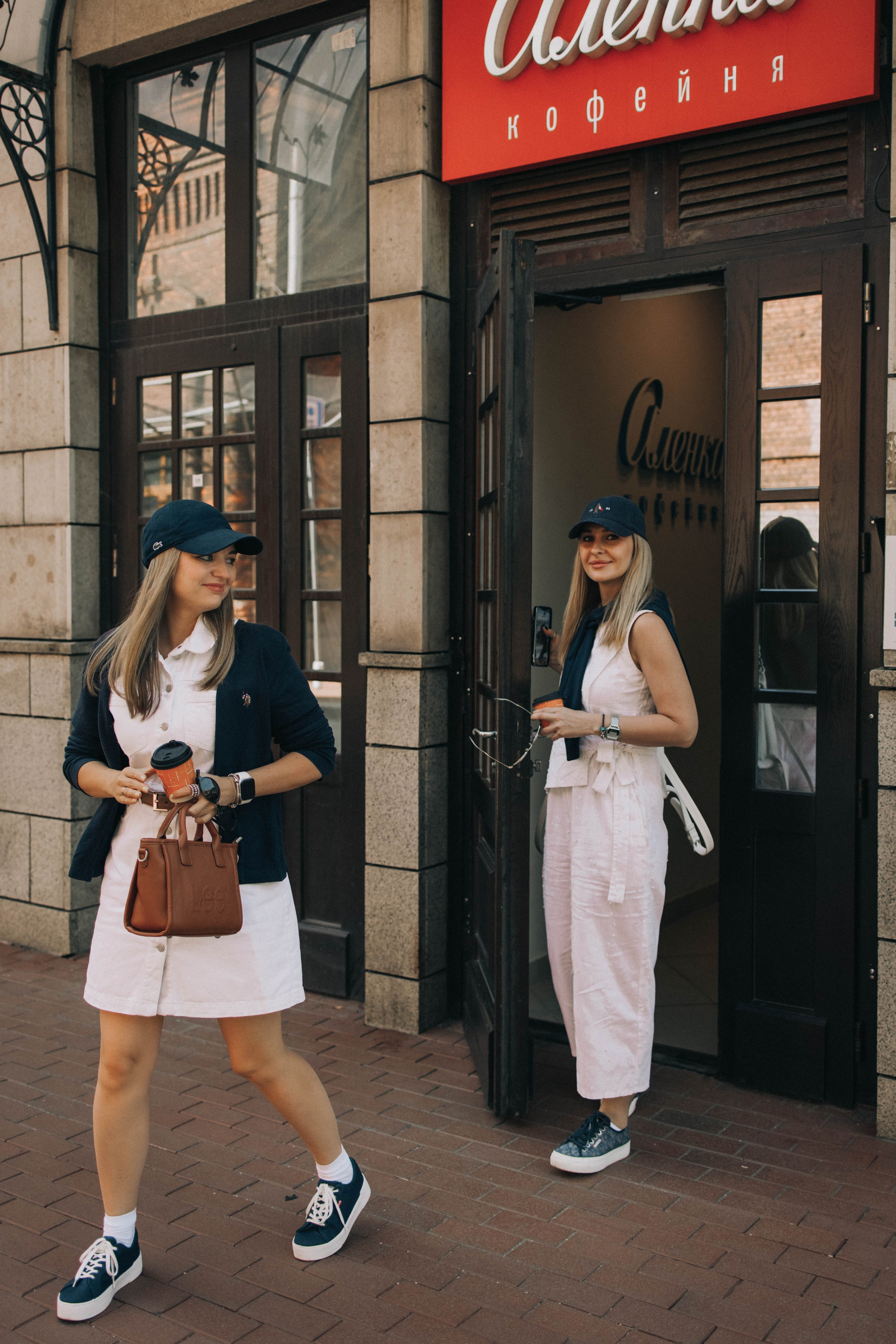 Прогулка Лиза и Марина. Фотограф lifestylе в Москве Пшеничная Анастасия