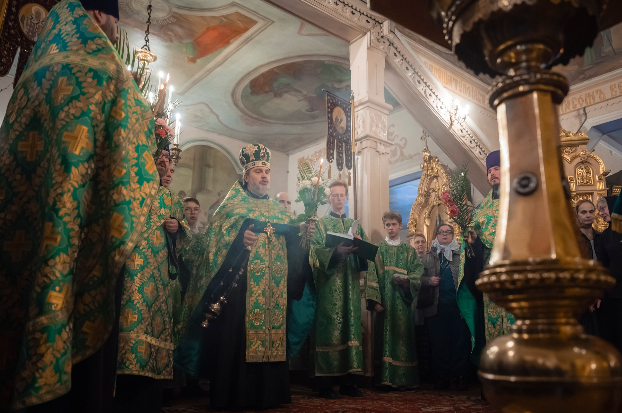 Богородский Храм. Всенощное бдение. Освящение верб. Антон и Татьяна Денисенко — В храме