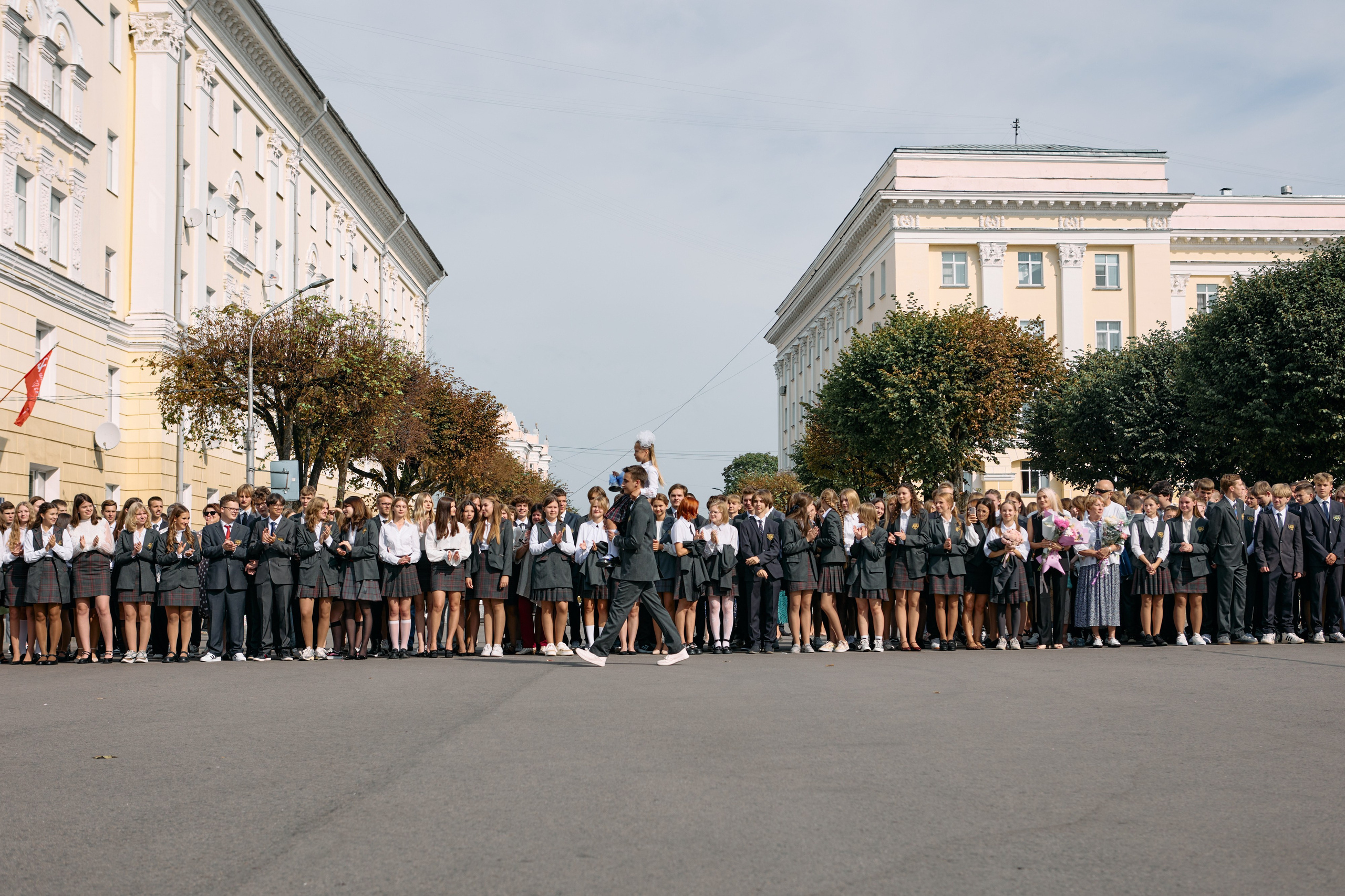 2 сентября 2024. ГИМНАЗИЯ № 1 ИМЕНИ Н.М. ПРЖЕВАЛЬСКОГО» ГОРОДА СМОЛЕНСКА. Детский, семейный и школьный фотограф Смоленск Москва Влад Старов