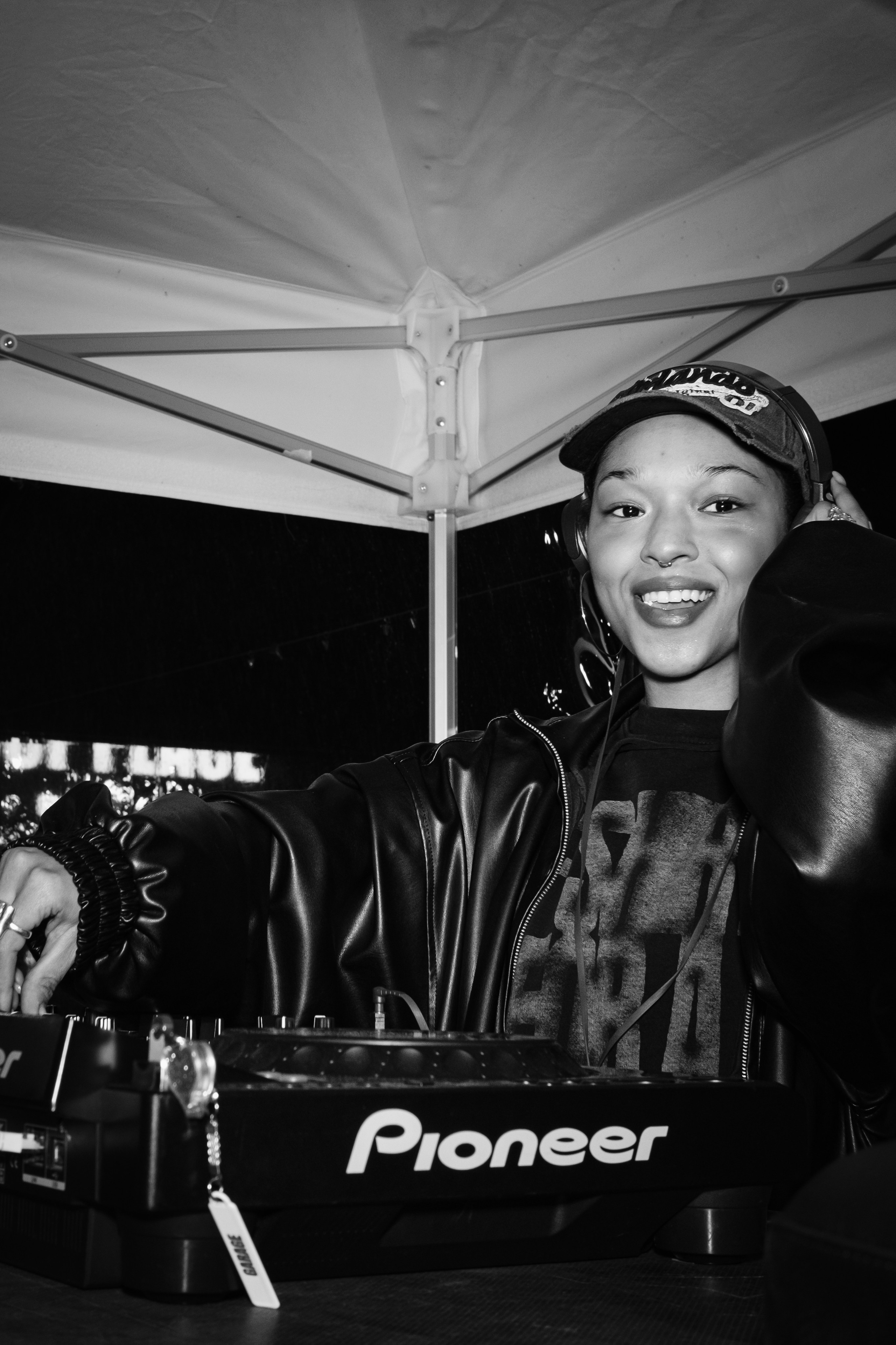 Репортажная съемка. Фотограф из Санкт-Петербурга. Снимаю портреты, свадьбы и репортажи