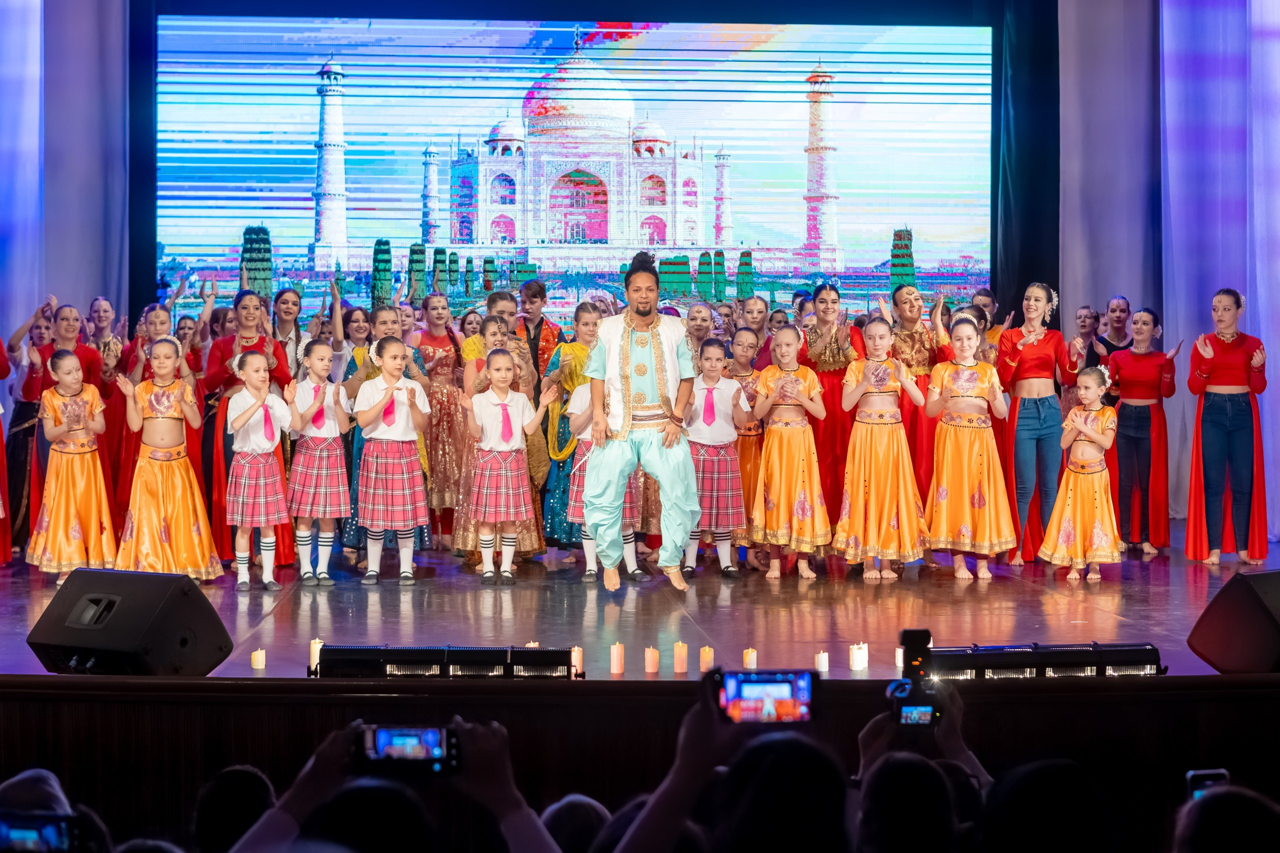 Вечер индийской культуры. Марк Шишкин — репортажный фотограф в Воронеже и России