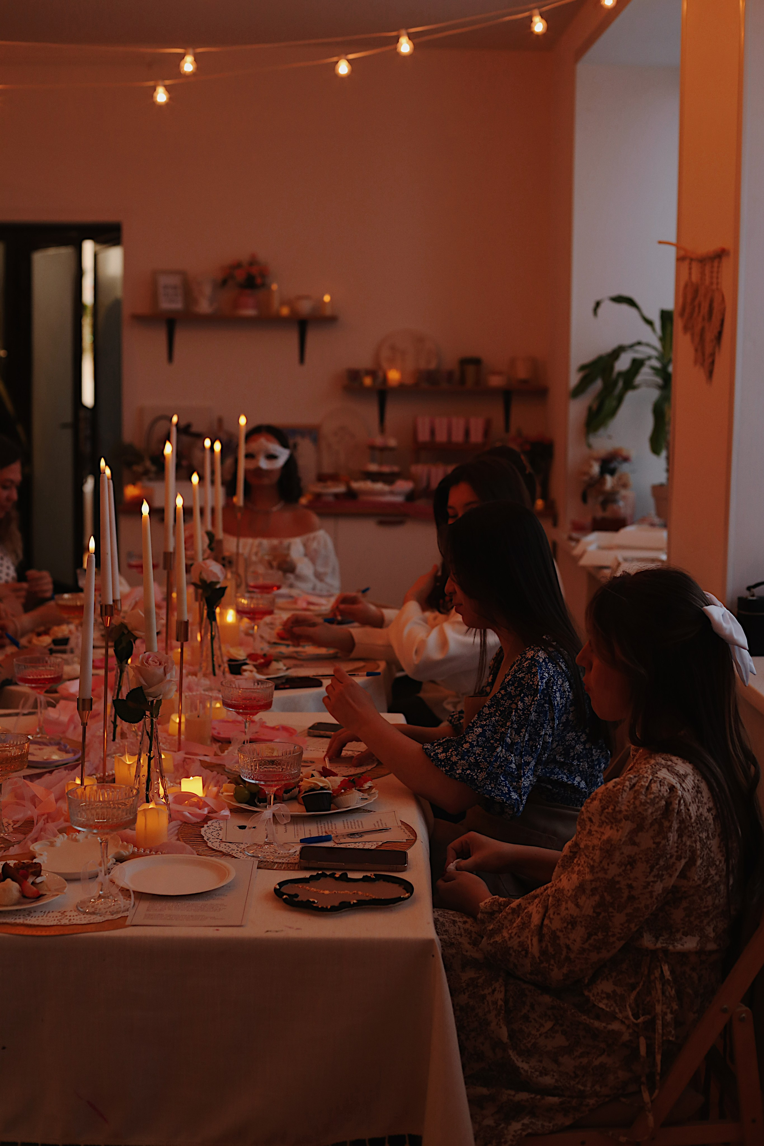 Арт-вечеринка в стиле Бриджертонов 1.02. Творческая студия Stories в Кемерово | Мастер-классы и мероприятия