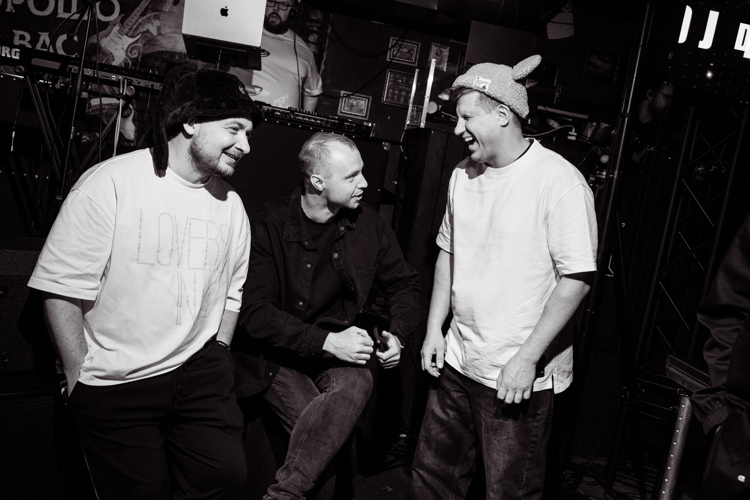 Репортажные съемки. Дипломированный фотограф в Новосибирске. Фотографирую свадьбы, репортажи, индивидуальные фотосессии, lovestory(семейные)