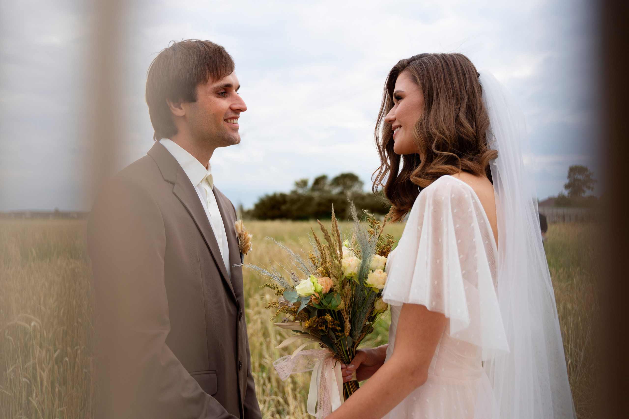 СЪËМКА СВАДЬБЫ ОЛЬГИ И РОМАНА В ОМСКЕ. Свадебный фотограф в Санкт-Петербурге Алиса Беликова
