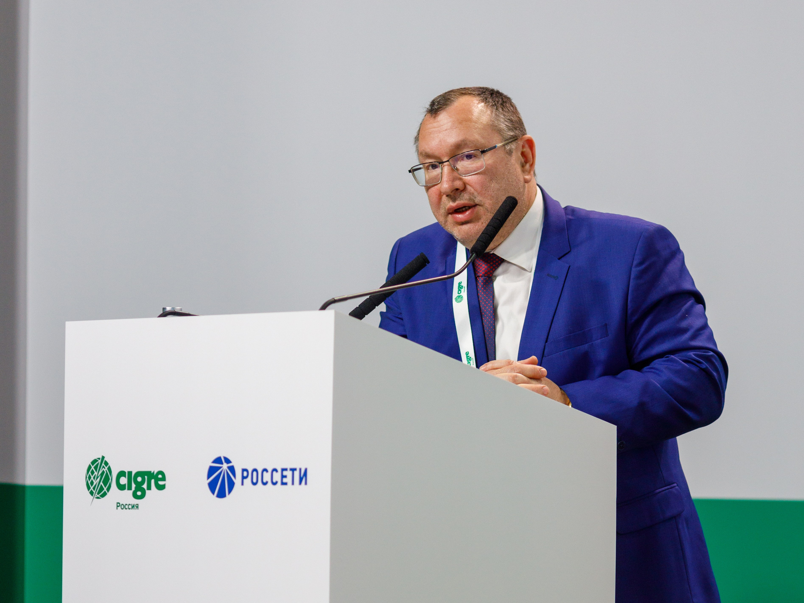 Фотосъемка конференции CIGRE в ПАО Россети. Репортажный фотограф Борис Геер