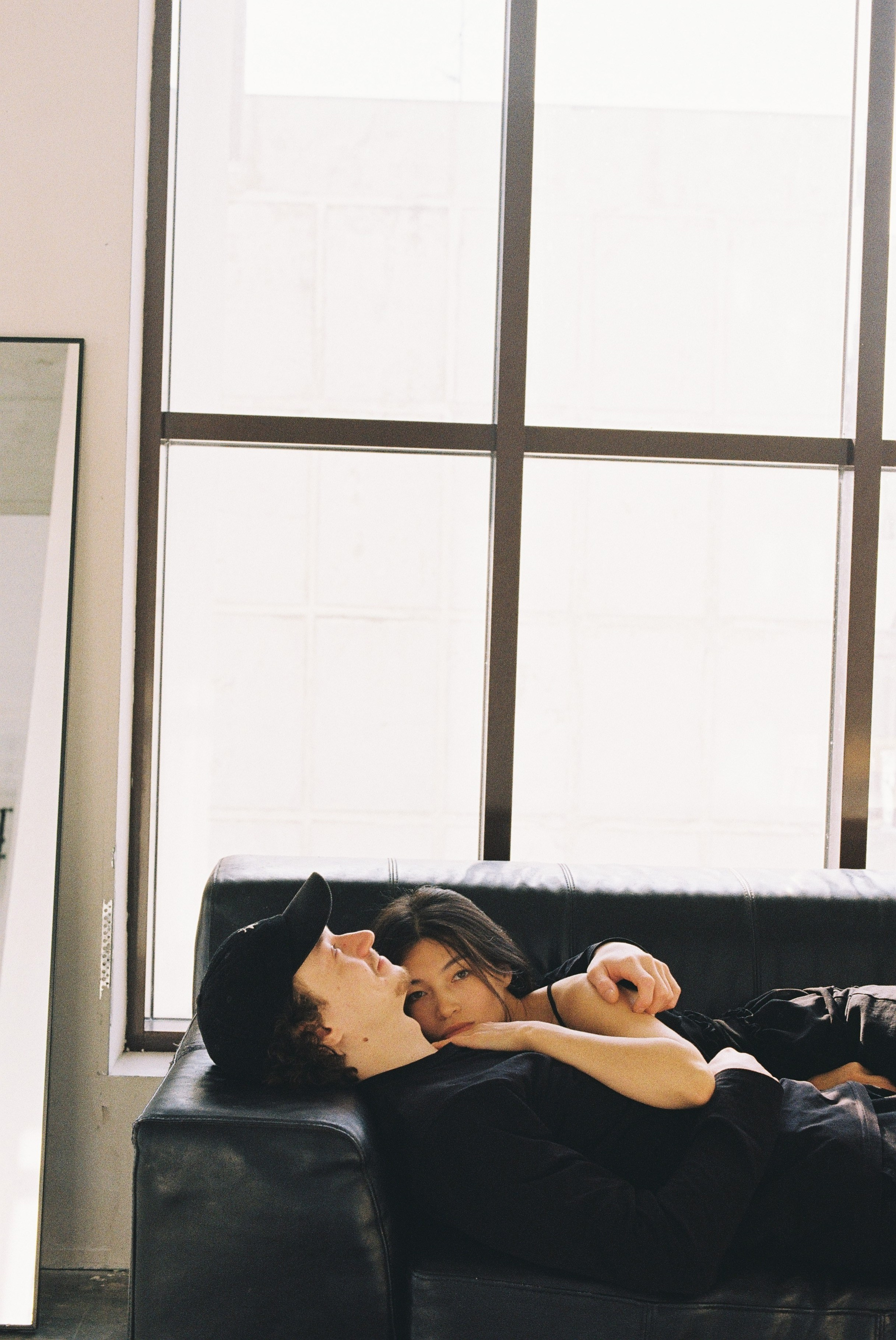 Эмилия и Лев (35 мм). Фотограф в Екатеринбурге и Москве, Анна