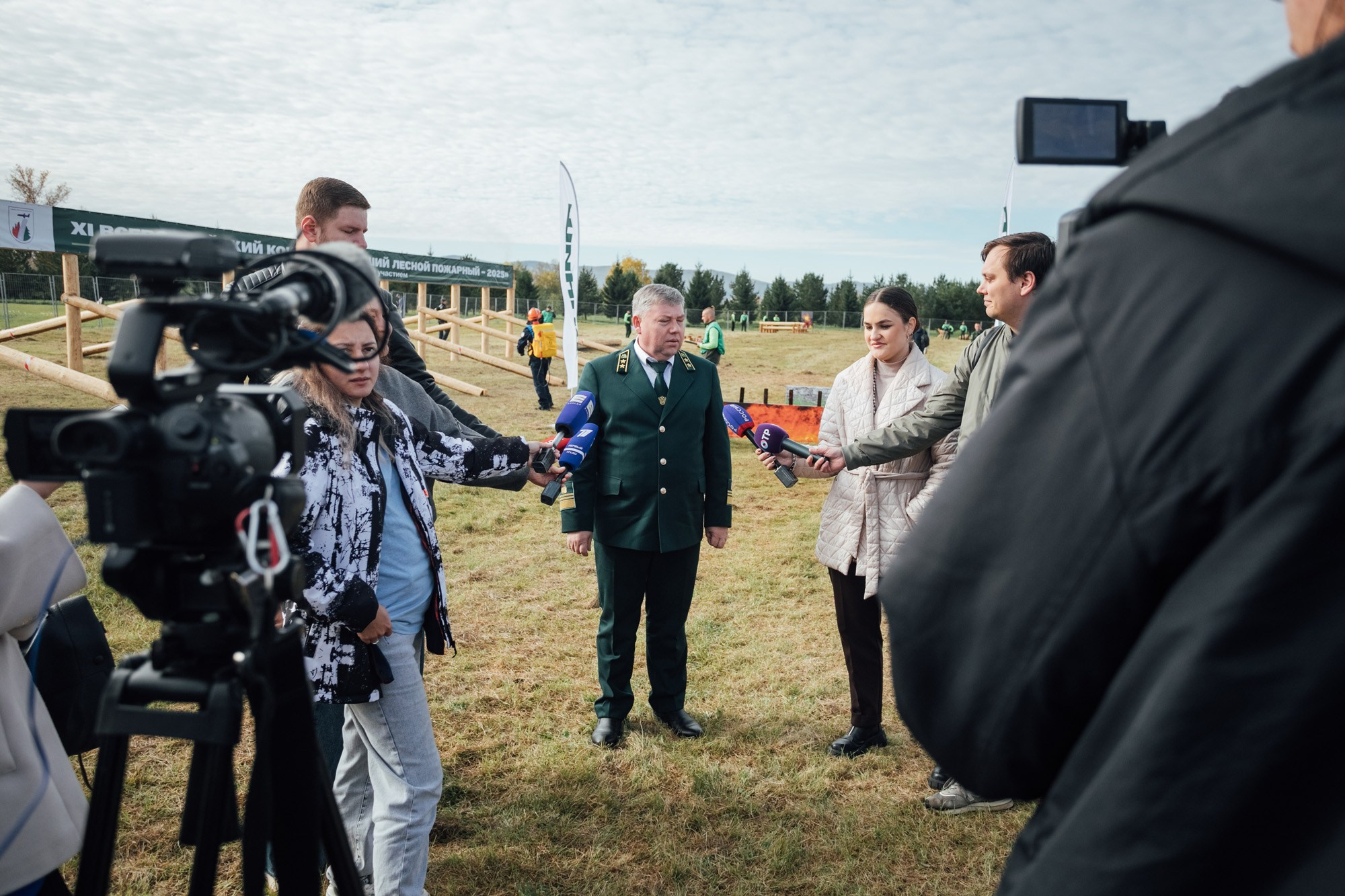 Соревнования «Лучший лесной пожарный» @ О. Татышев. Репортажный фотограф Максим Полянский. Москва, Санкт-Петербург, Красноярск