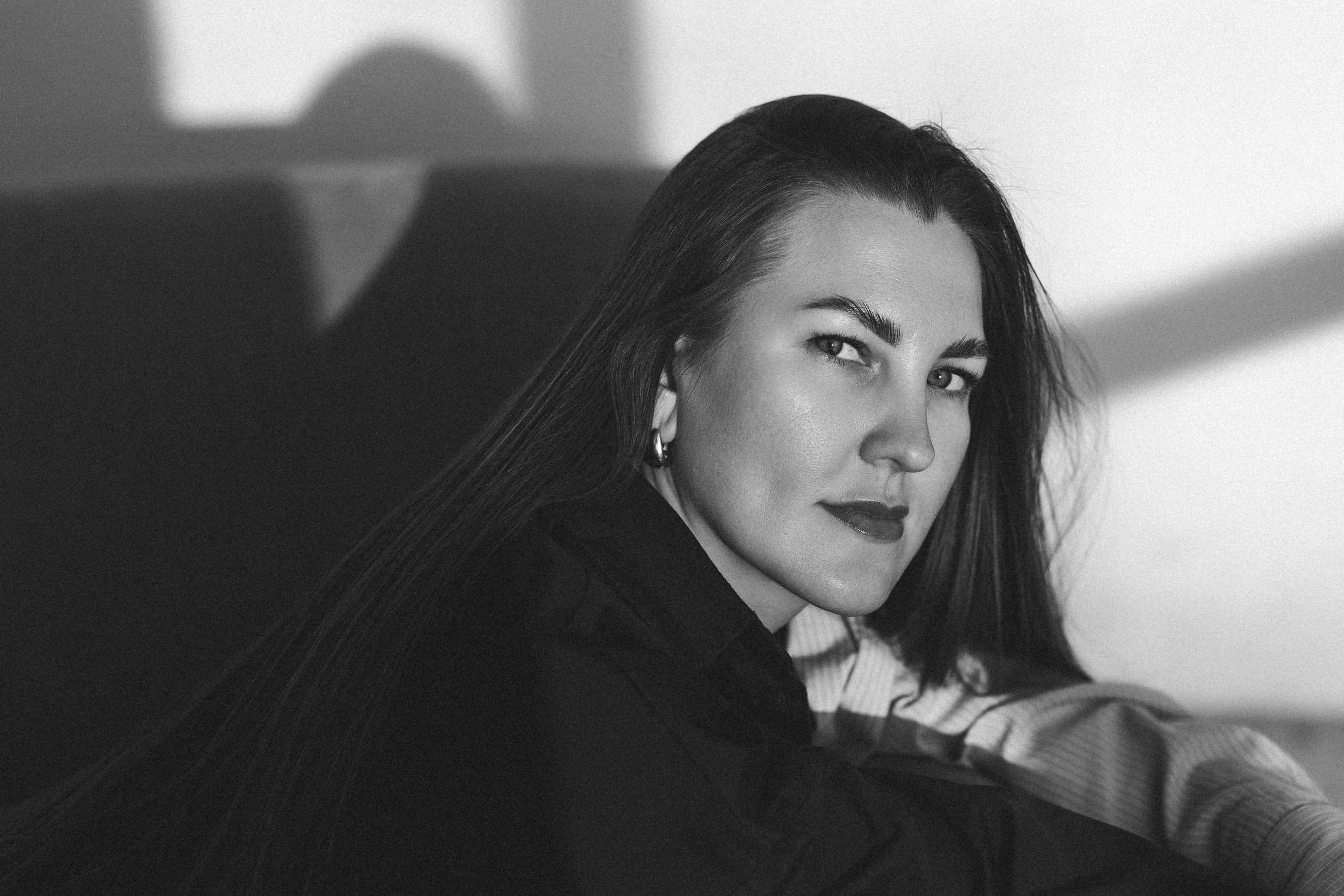 Студийные съемки в ч/б. Женский фотограф в Москве Рина Леонтьева