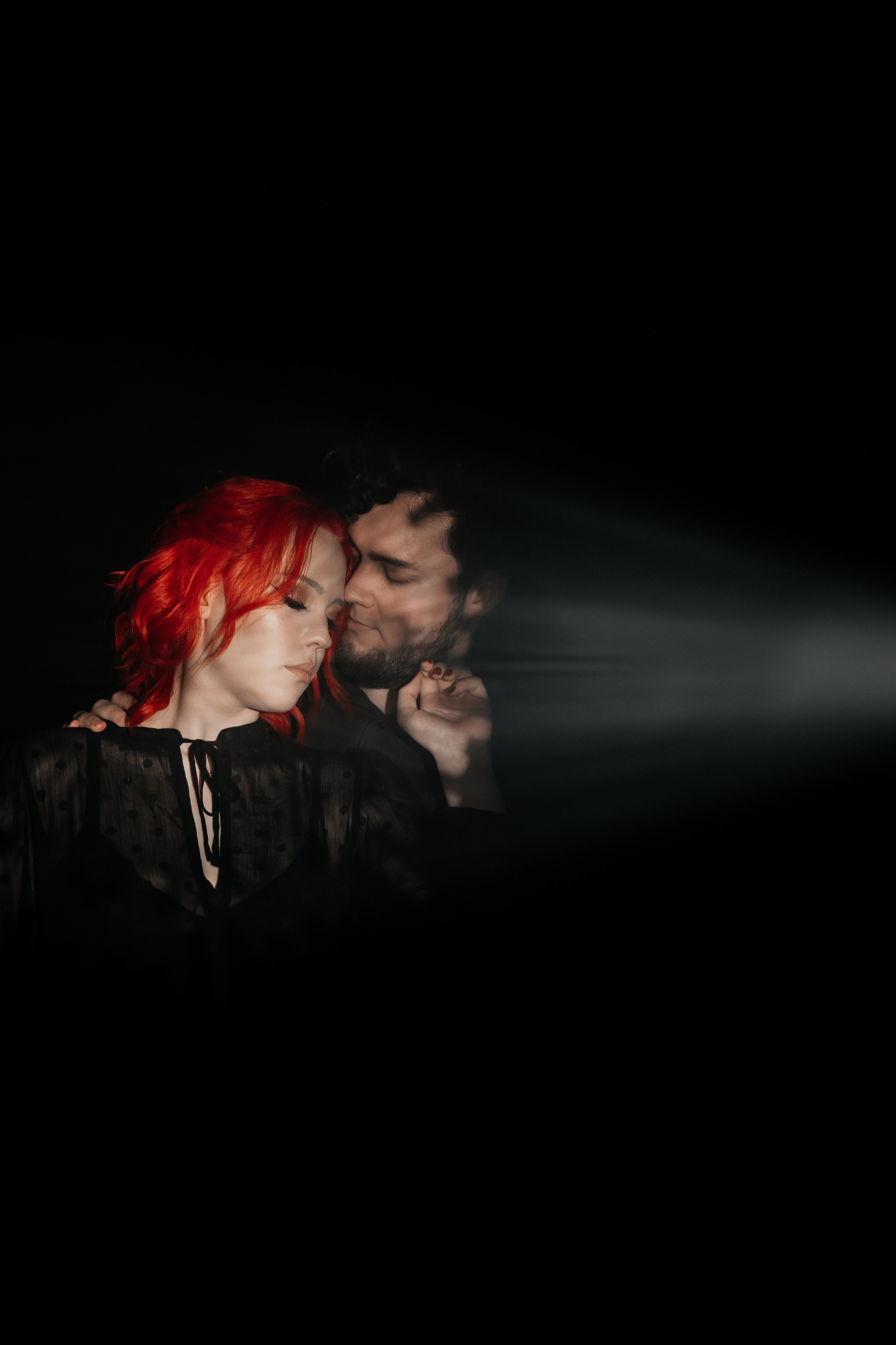 Love story «In total darkness». Свадебные фотограф и видеограф Наталья и Анатолий Новиковы СПб