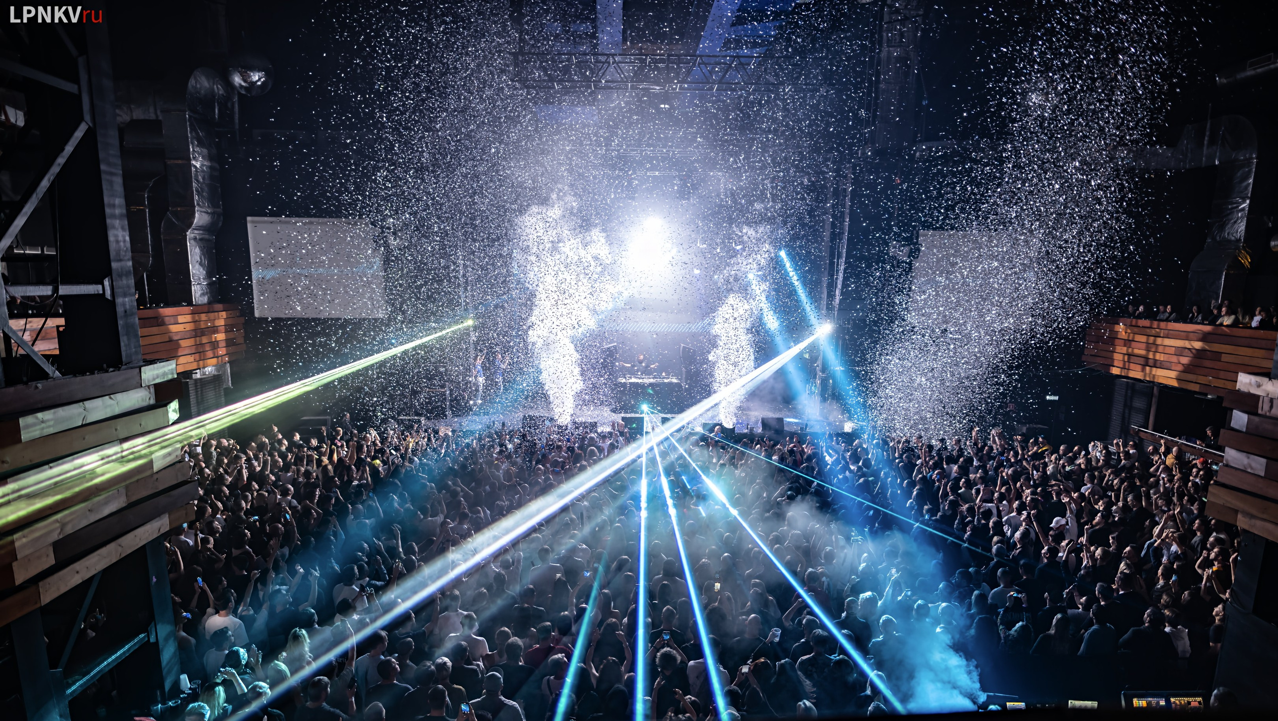 Paul Okanenfold at BASE club Moscow. Репортажный фотограф в Москве