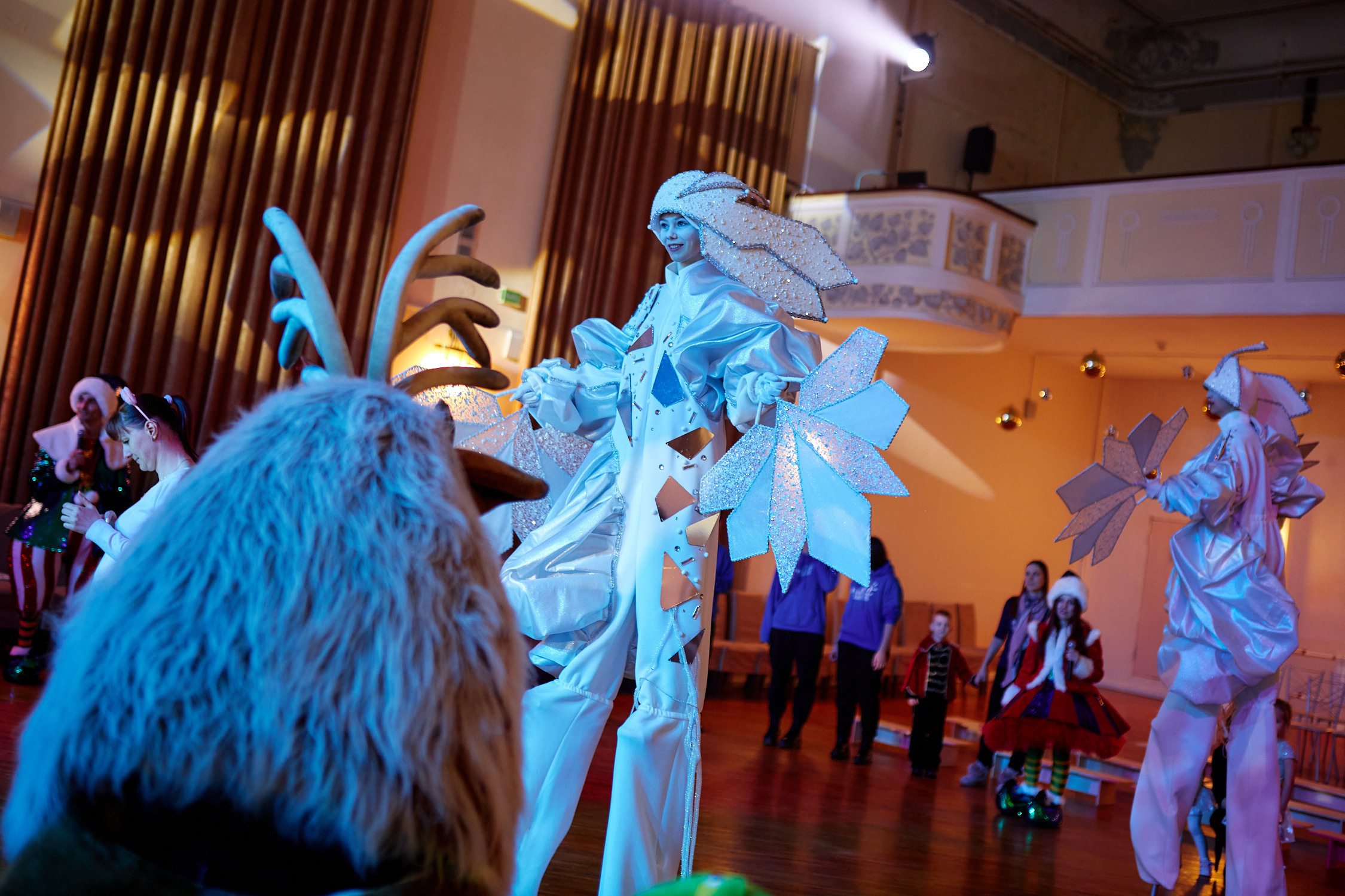 Новогодние утренники ДВФУ. Репортажный фотограф Владивосток Анастасия Сокольникова