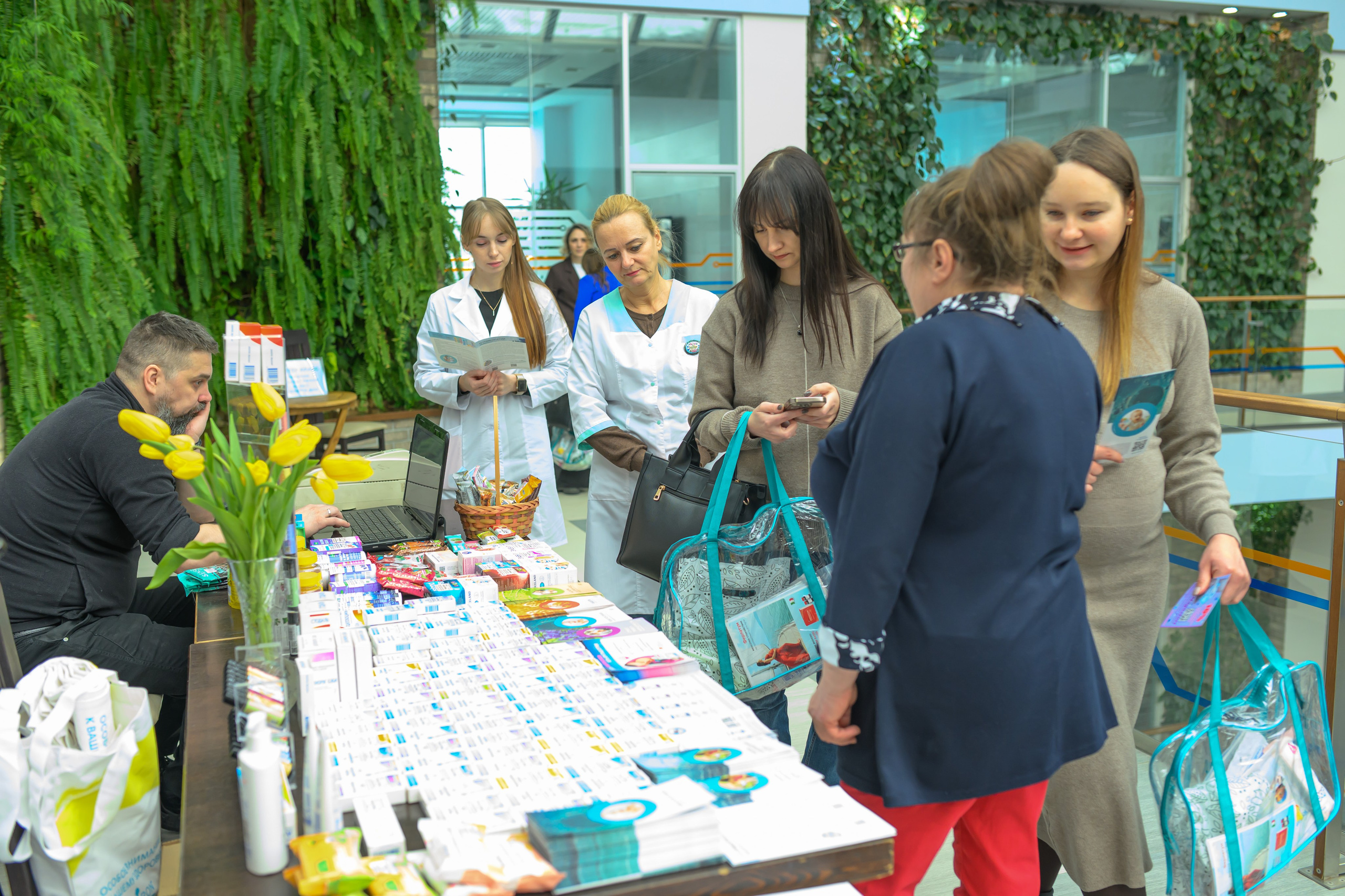 Фотоотчет праздника материнства февраль 2026 г. Профессиональный фотограф Елена Красилина г.Ярославль, г. Рыбинск