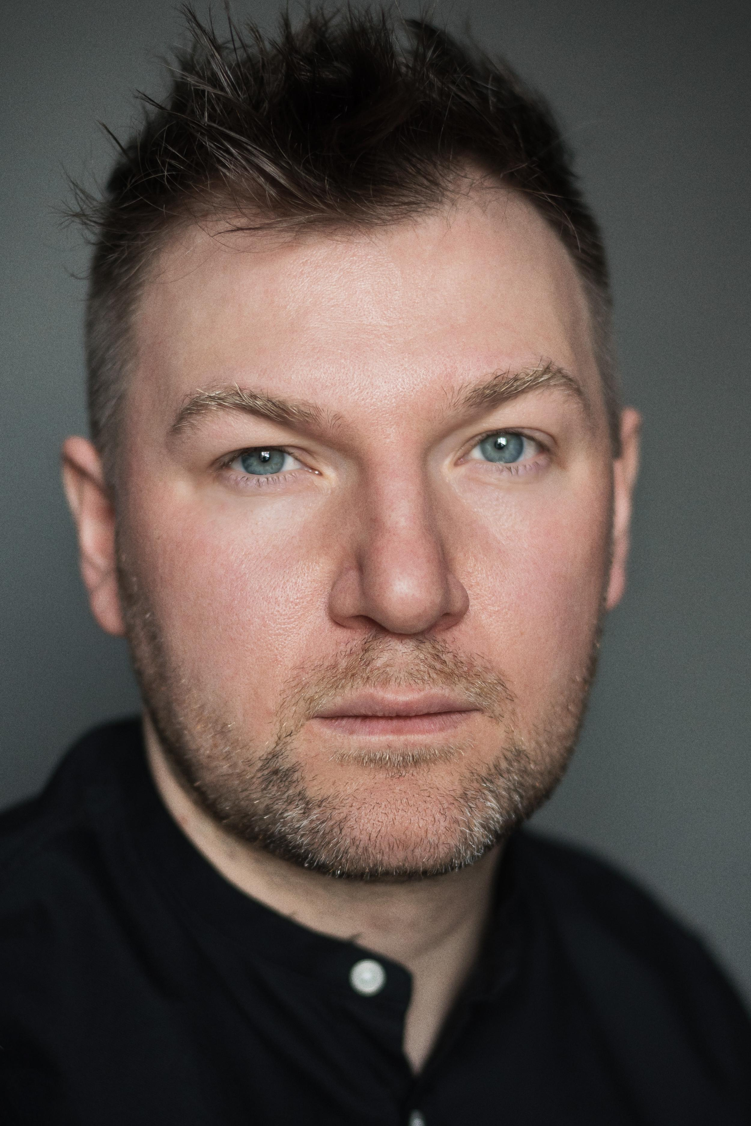 Актерское портфолио Headshot