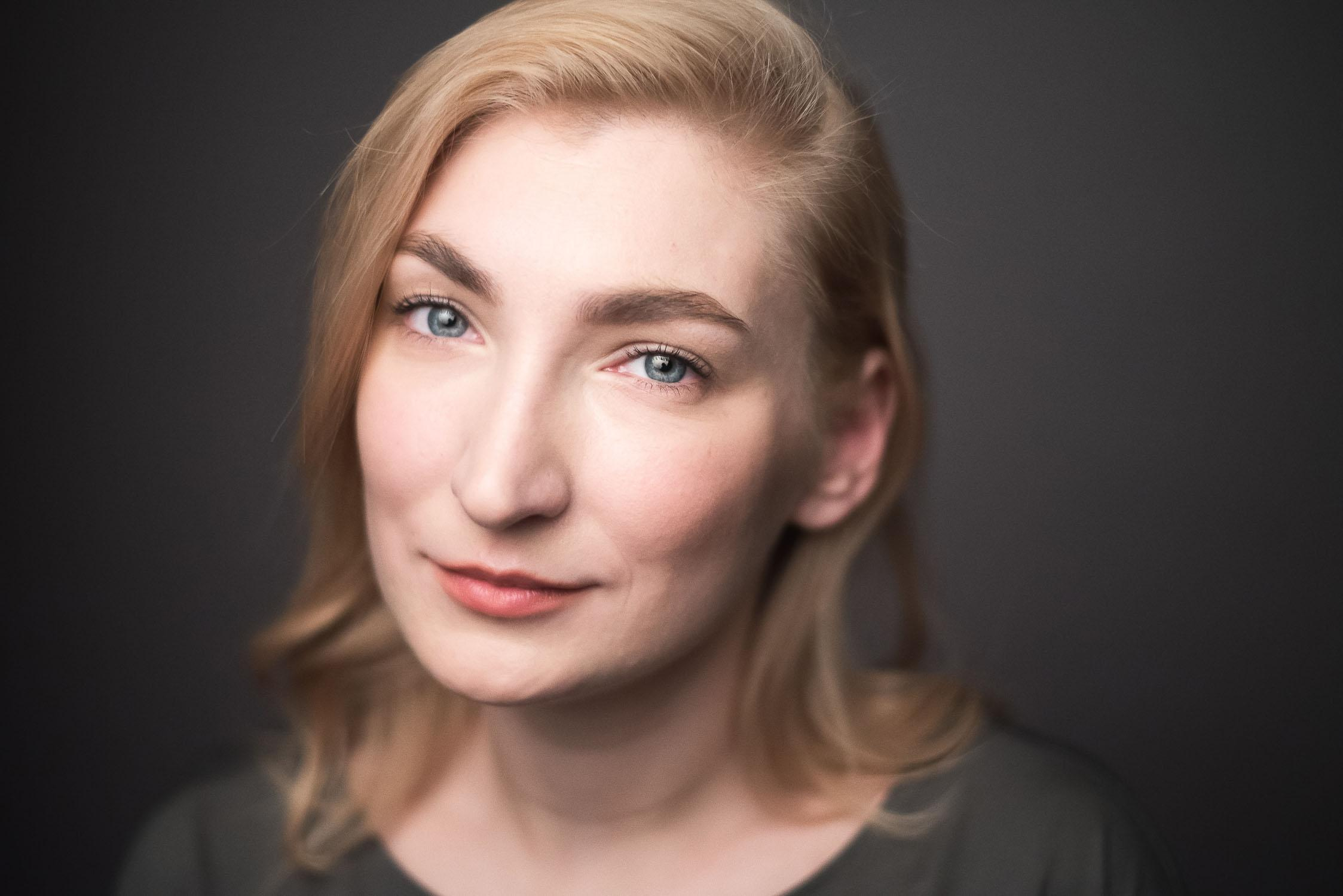 Актриса Катрин Рейхова Актерское портфолио