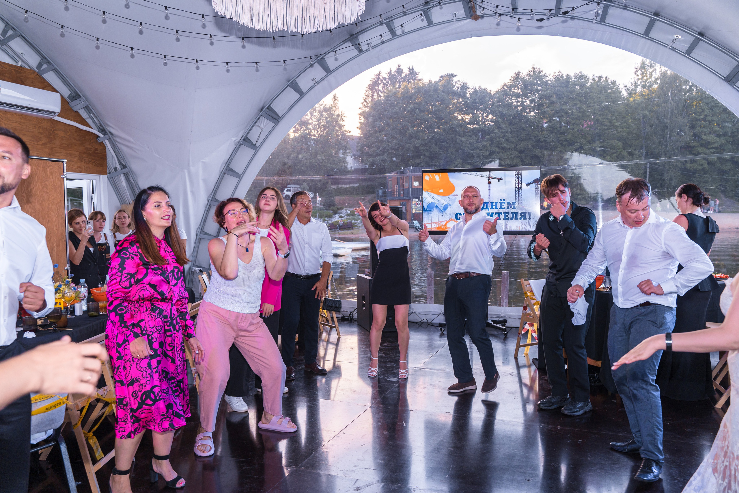 Тимбилдинг