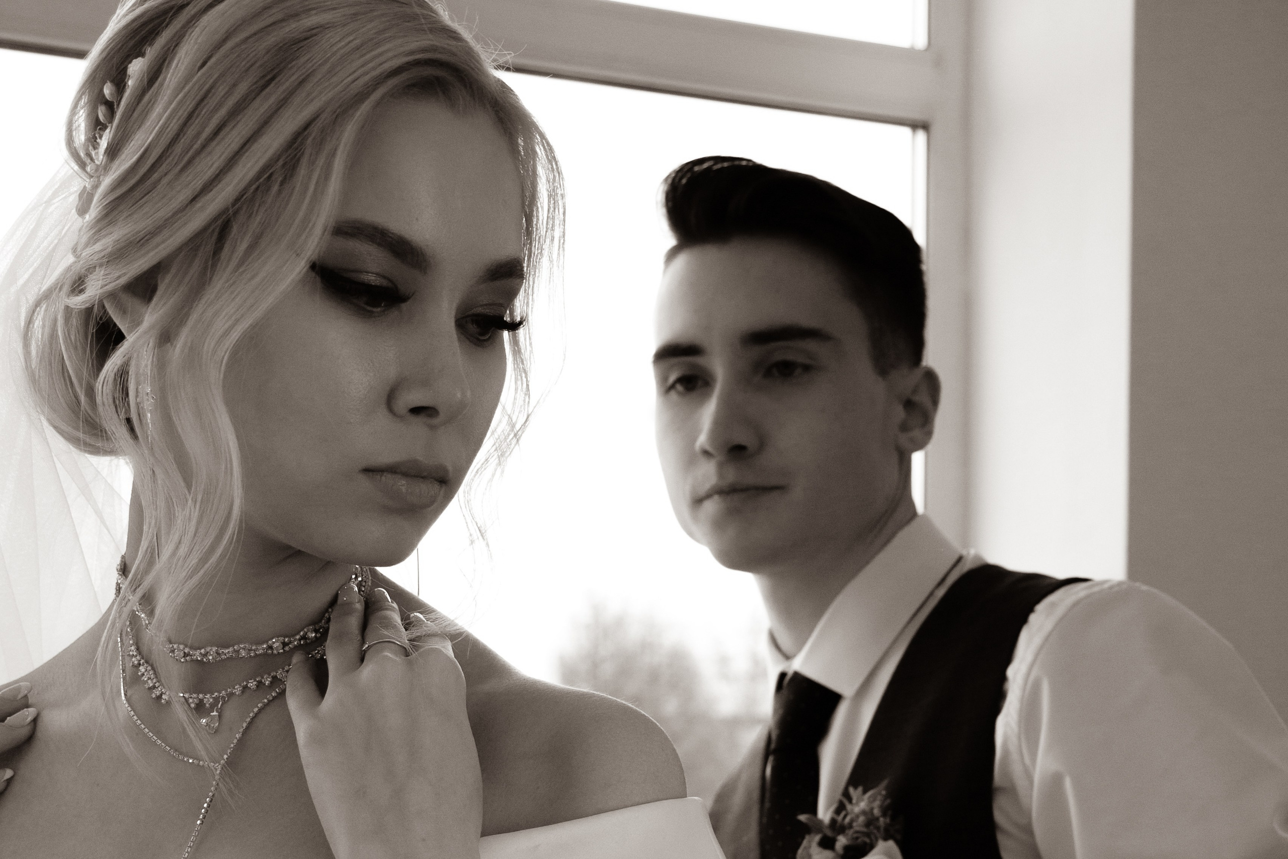 Свадебная фотосессия в Шелехове. Фотограф в Шелехове, лучшие выпускные альбомы в Шелехове