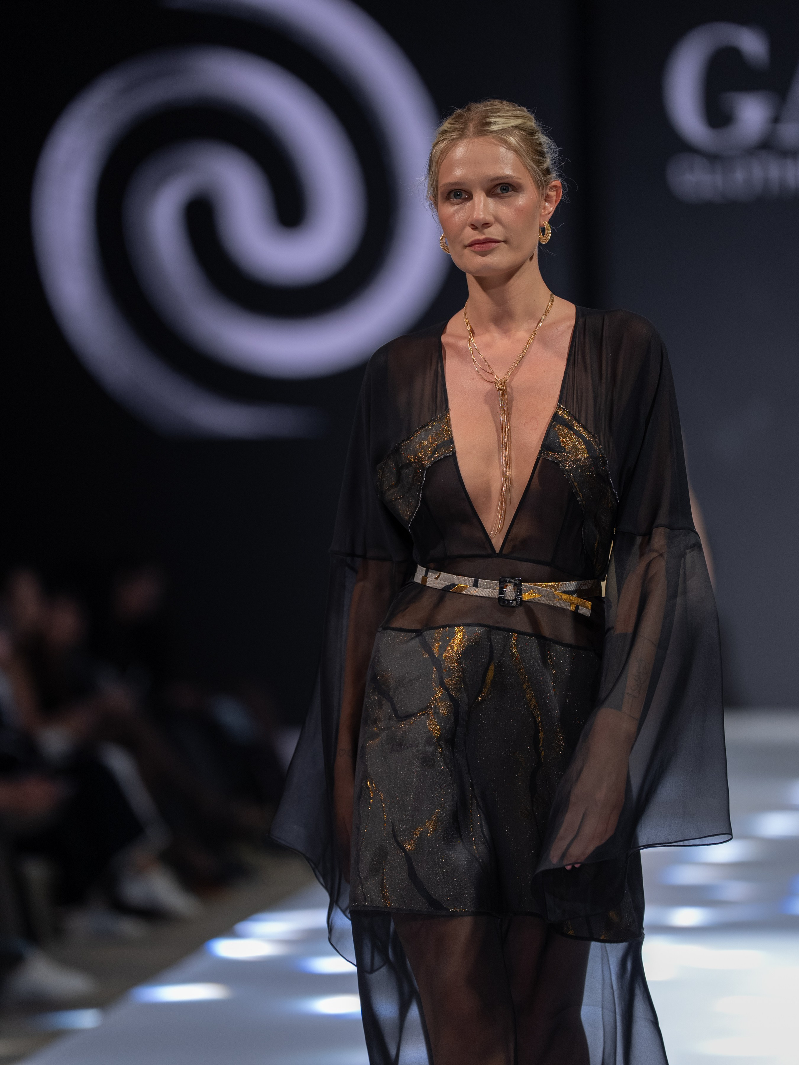EURASIAN FASHION WEEK Galia. Сайт Алматинского НЮ АРТ, будуар и фэшн фотографа Дениса Карпенко