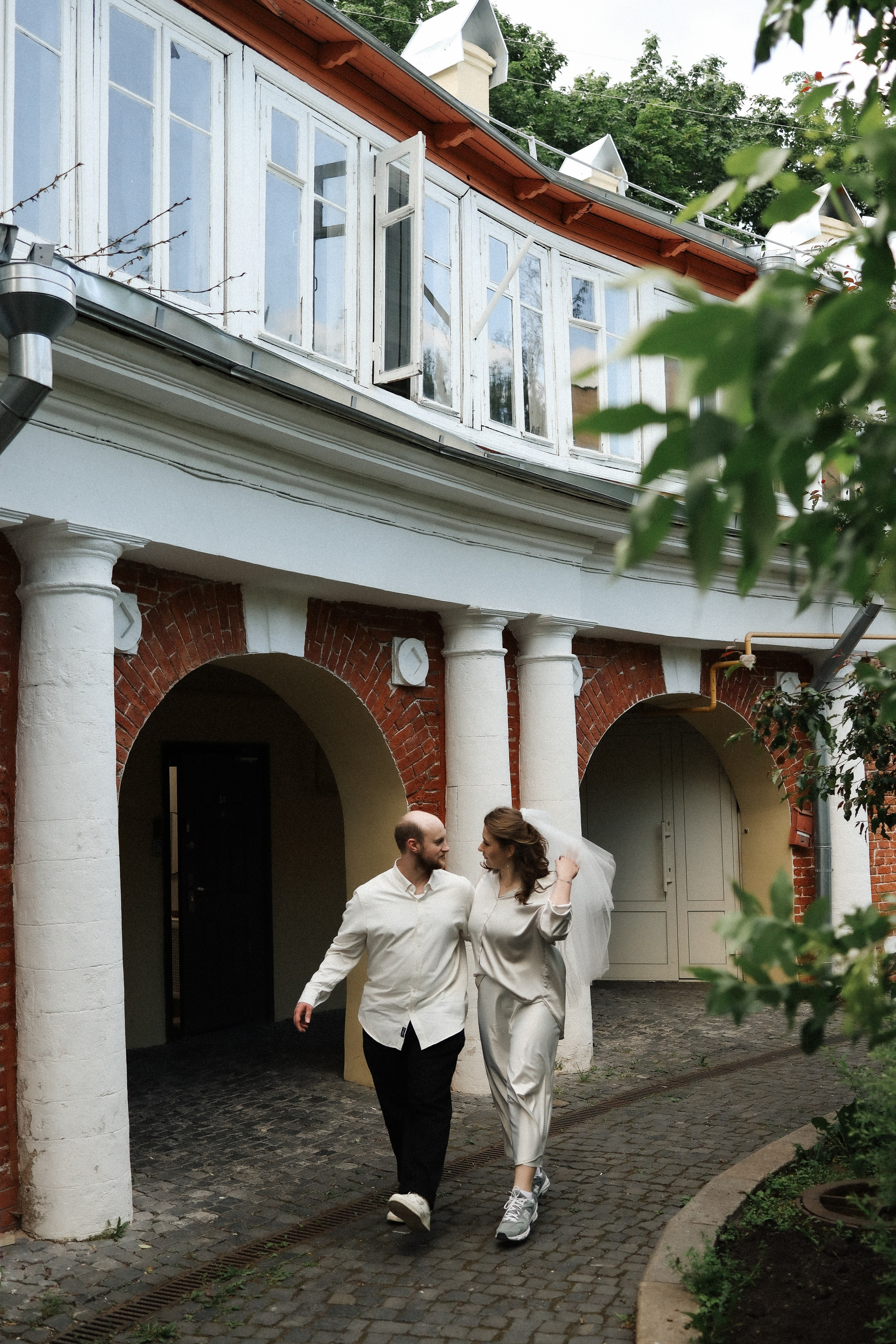 А. + И. МФЦ + Прогулка по центру. Семейный и lovestory фотограф в Москве Светлана Коняхина