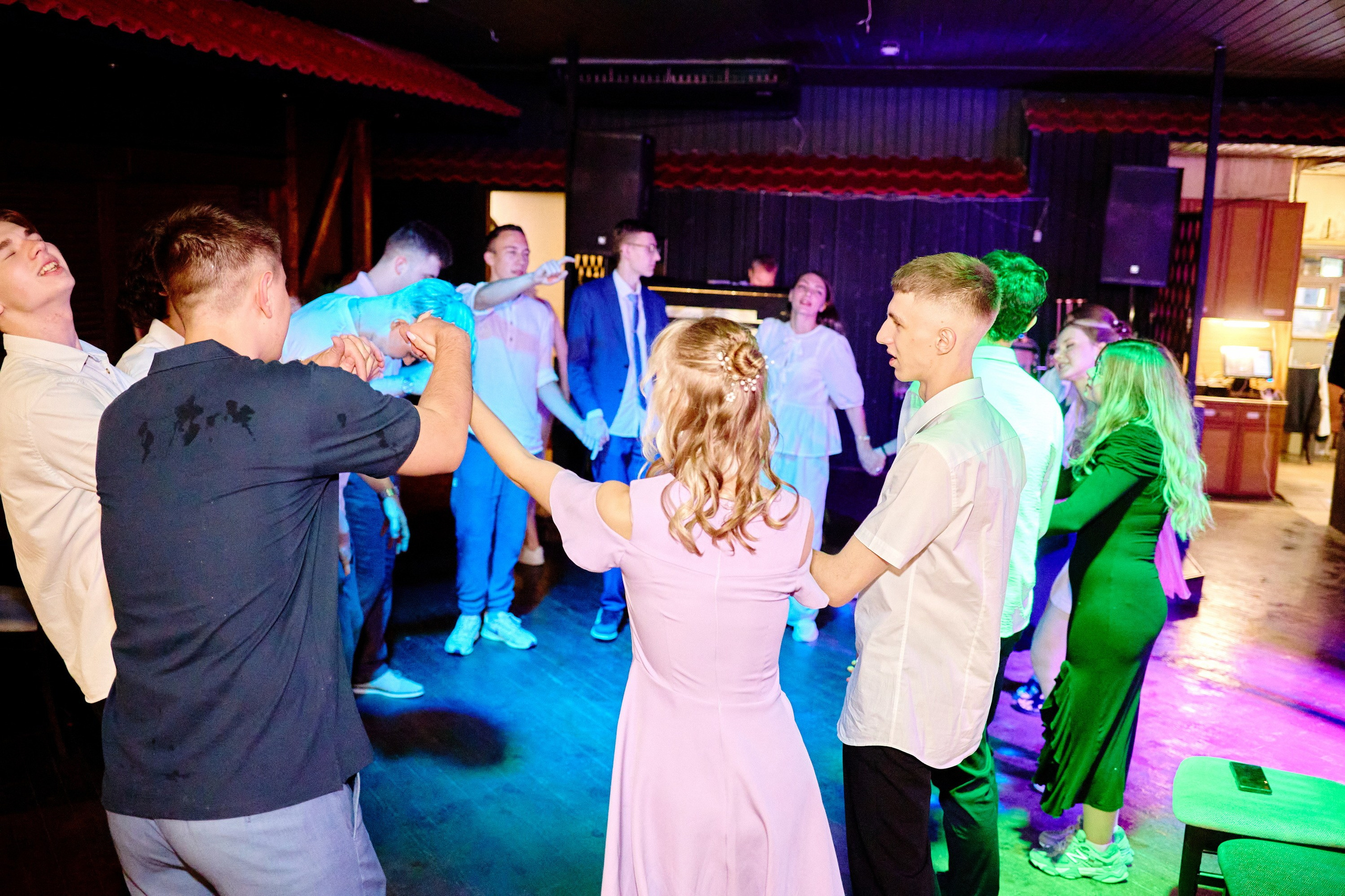 Выпускной 35 Сош. Фотограф Выпускные альбомы Таганрог Сергей Коробченко