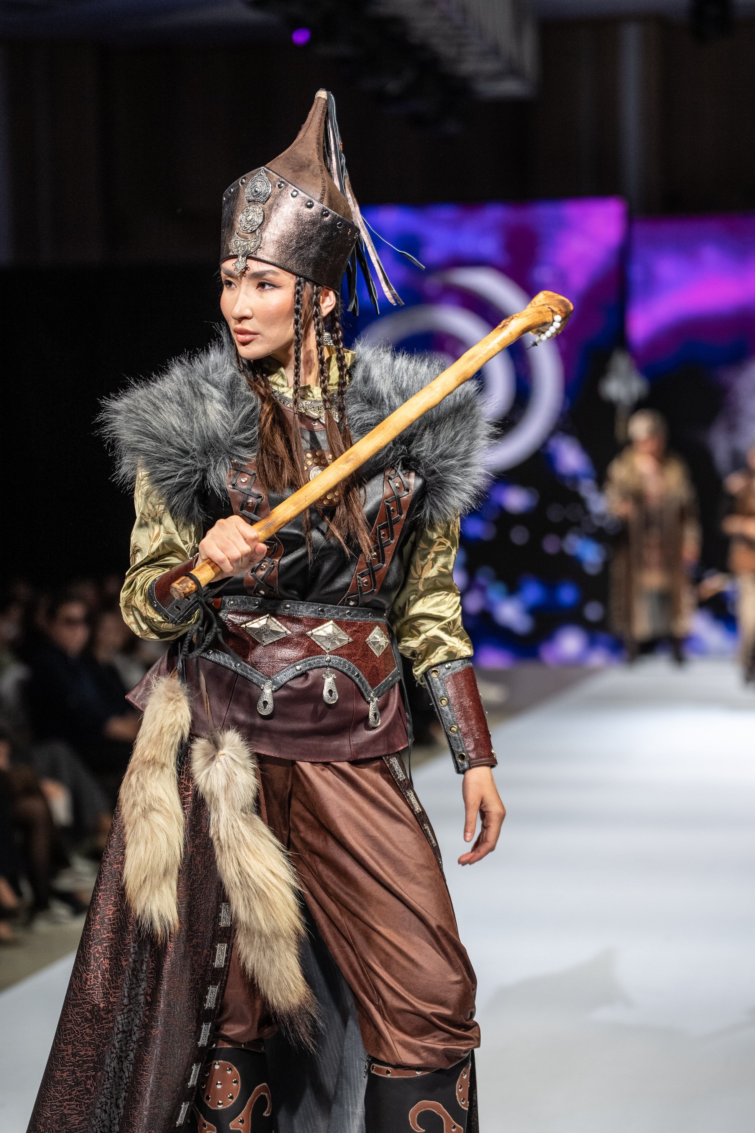 EURASIAN FASHION WEEK Lo Zarata. Сайт Алматинского НЮ АРТ, будуар и фэшн фотографа Дениса Карпенко