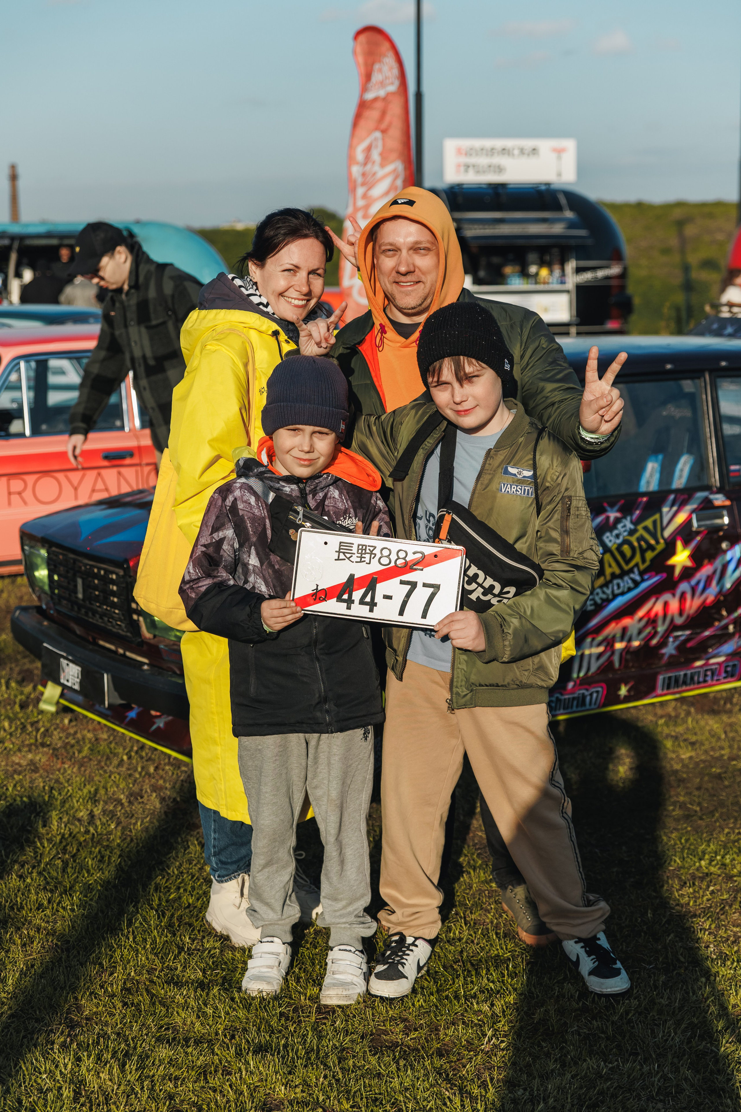 Выставка и дрифт машин. Репортажный фотограф. Москва. Алина Ланская