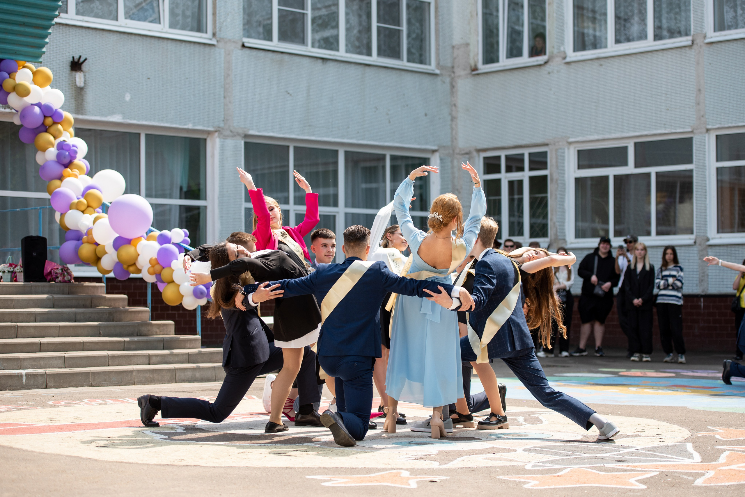 Выпускные школ. Свадебный и репортажный фотограф