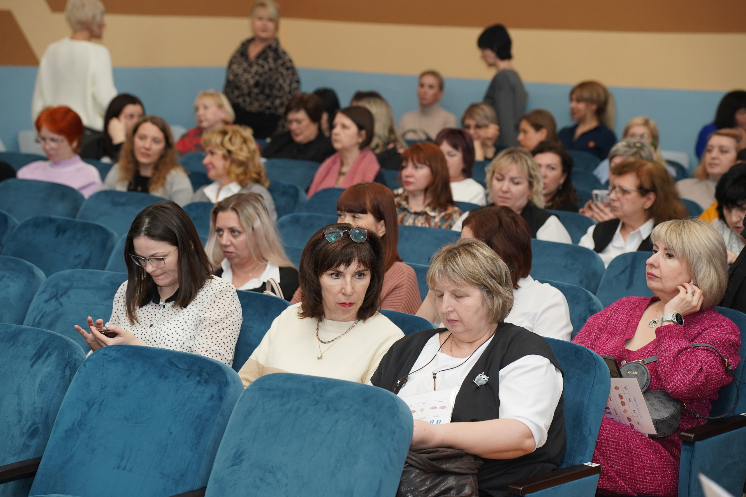 Мероприятие. MEMENTO.Выпускные альбомы, школьные, юбилейные и другие книги. Ростов-на-Дону