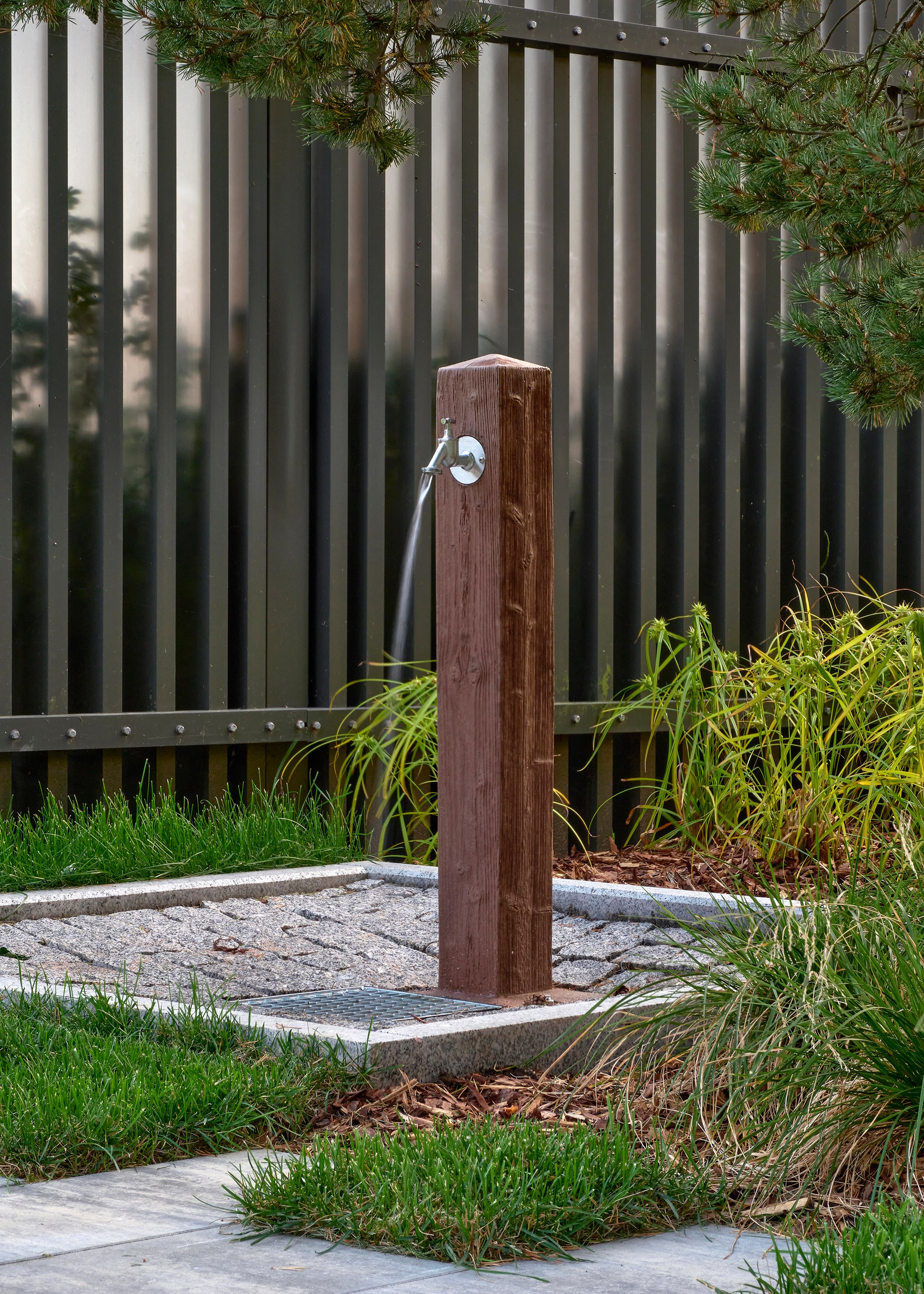 Ландшафтный и интерьерный фотограф Наталья Соловьева. Фотосъемка сада в КП Золотые пески для ландшафтной компании Хвоя | interioto