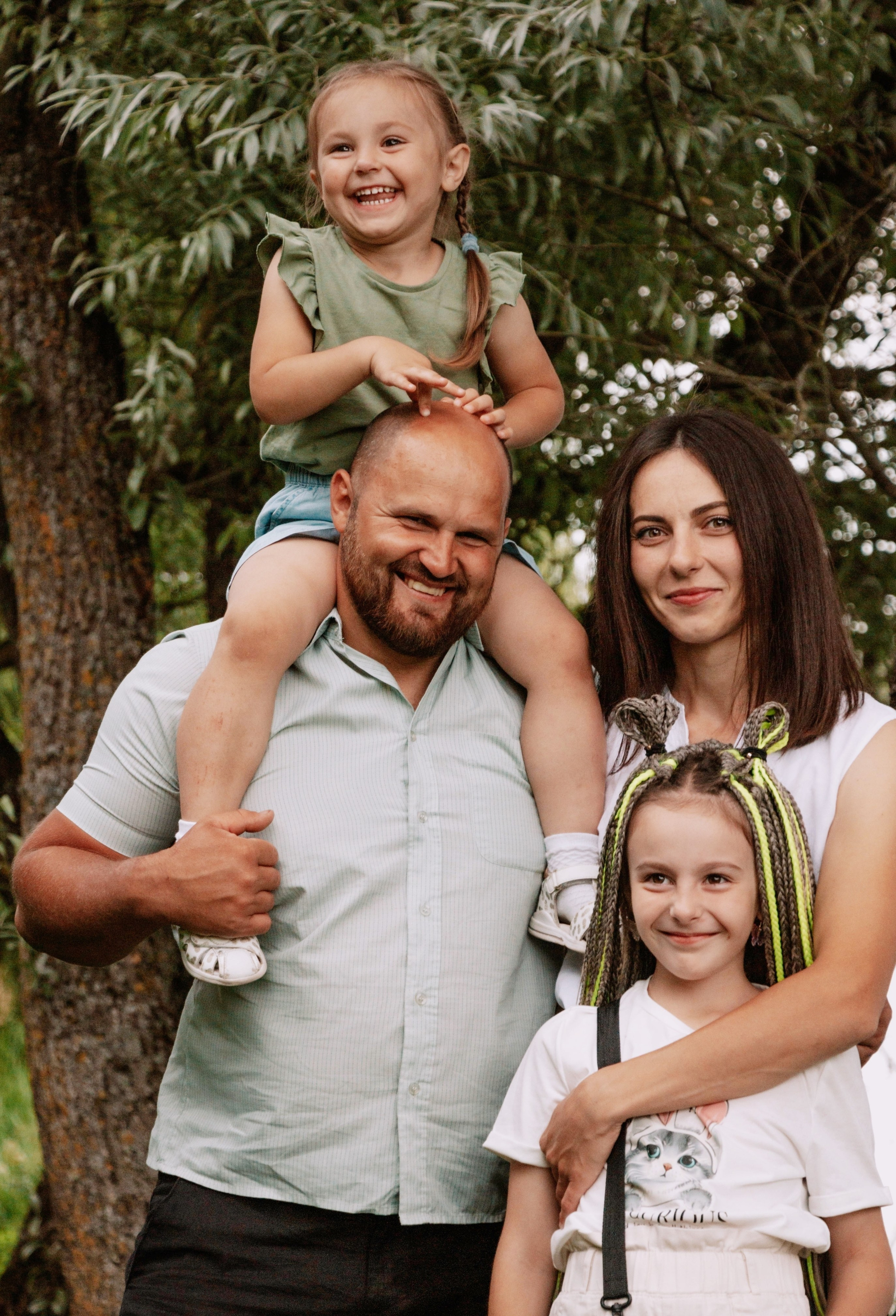 Алексей, Римма, Аннушка и Полина. Бережно сохраняю ваши чувства и истории на своих фотографиях