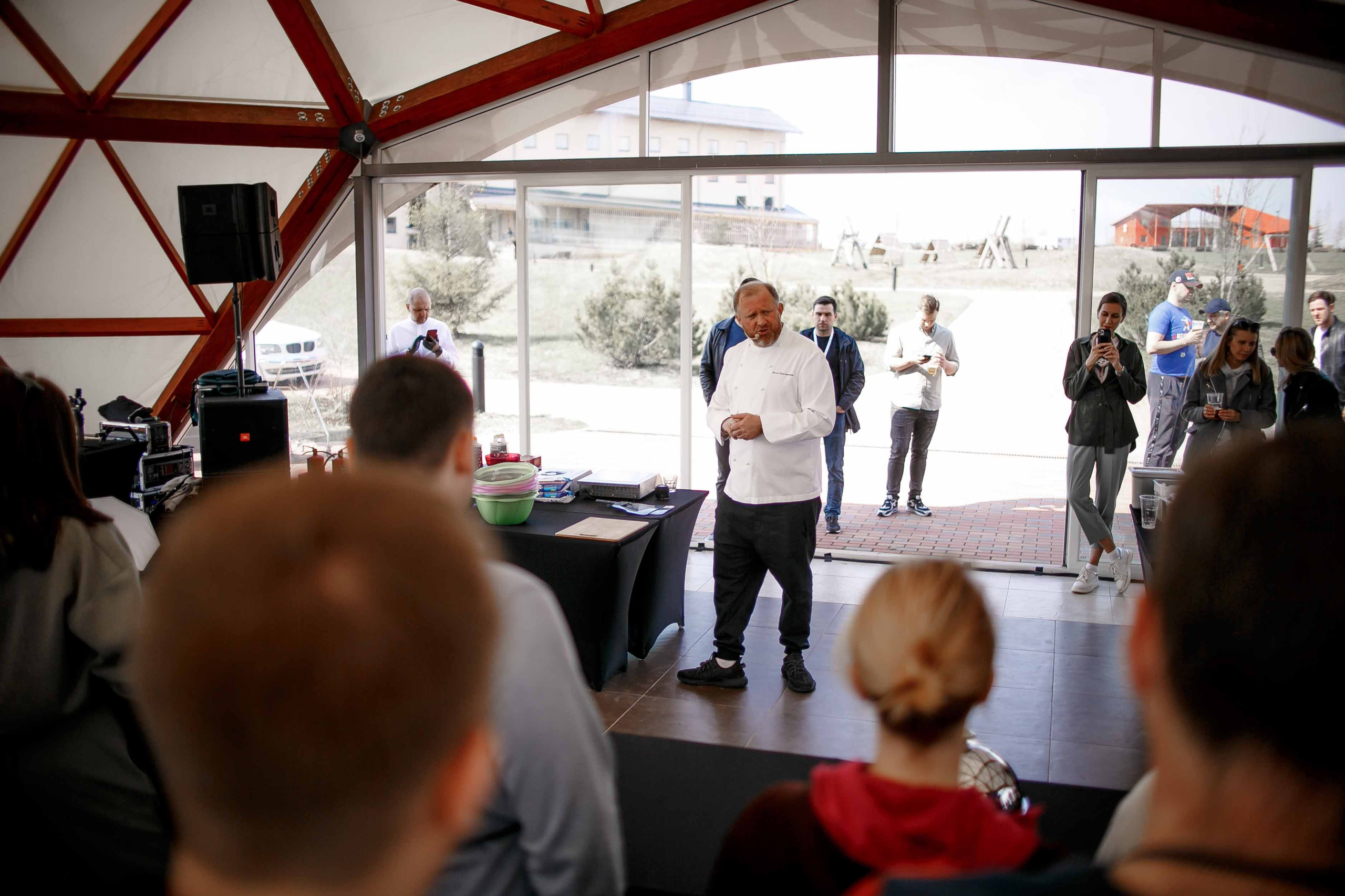 «Адская кухня» с Ивлевым. Ваш репортажный фотограф Артемий Антонов