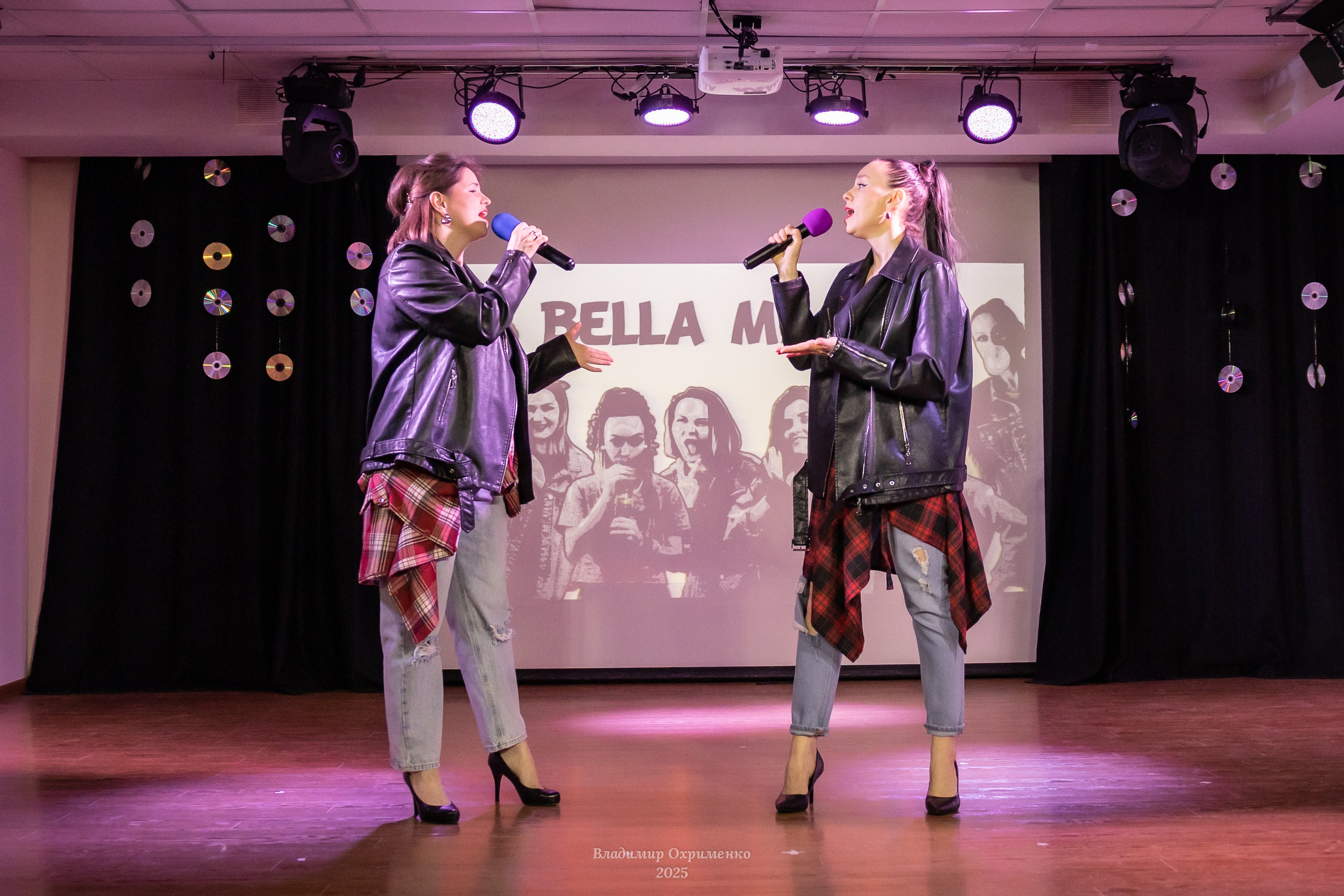 Концерт вокального коллектива Bella Mamma «Мы из 90-х». Фотограф Владимир Охрименко