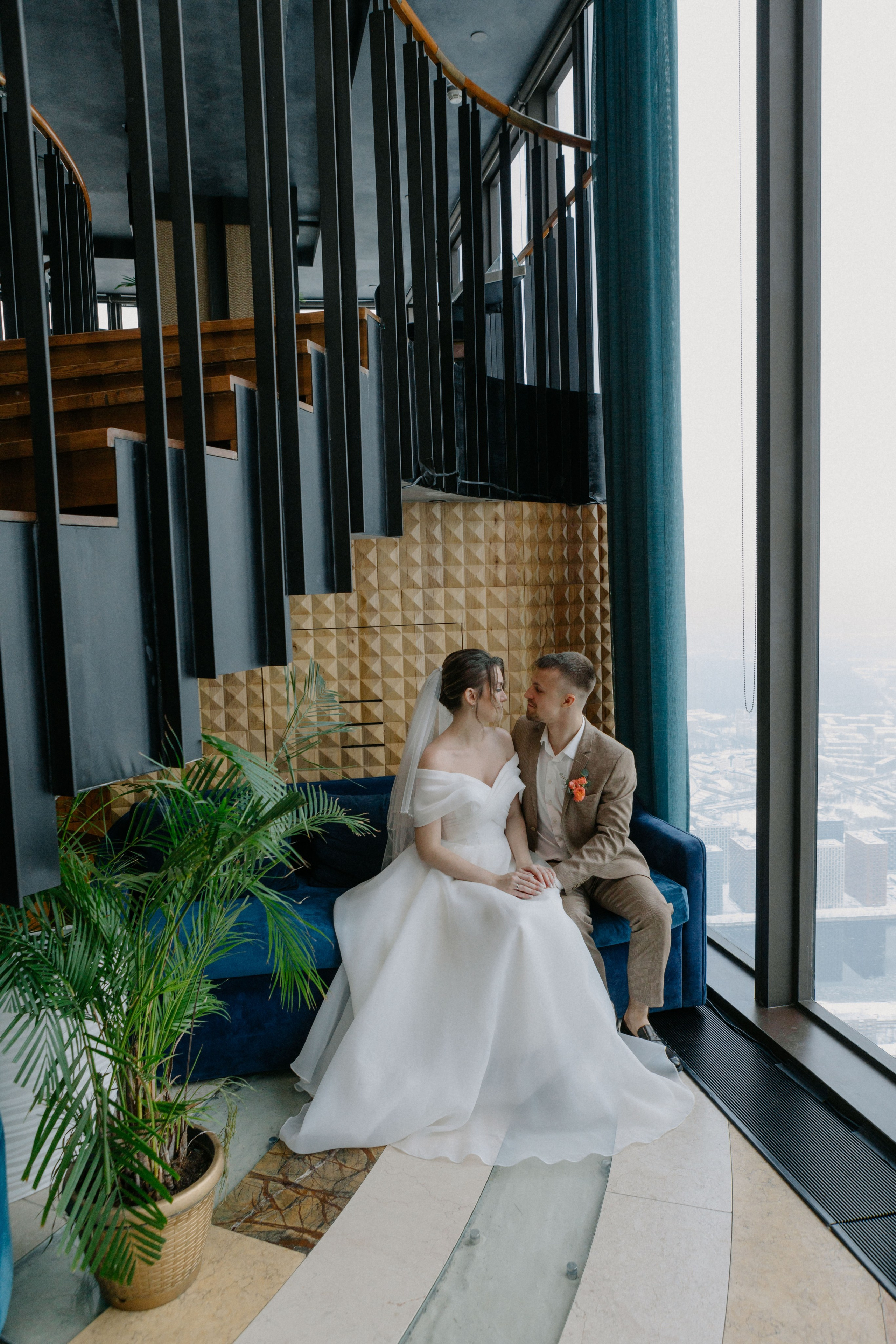 Ксюша и Илья. Утро в отеле роспись в Birds. Свадебный и портретный фотограф в Москве Анастасия Масюк