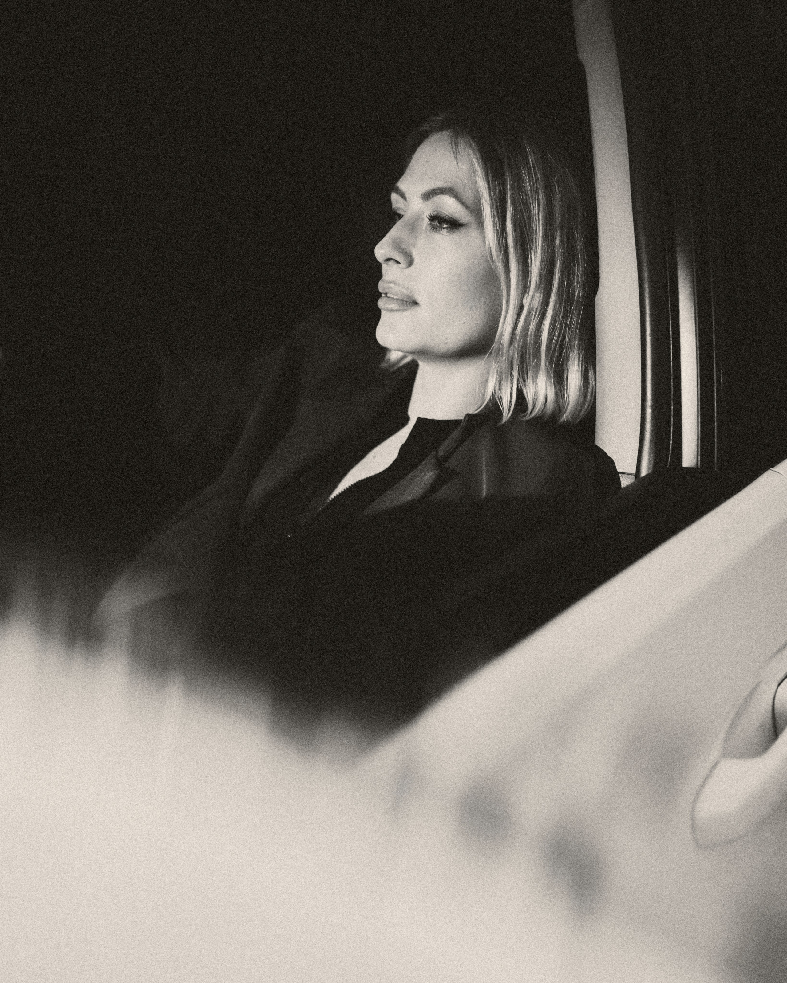 Женский портрет в городе — стиль и динамика уличной съёмки. Фотограф в Хабаровске Дмитрий Лемешков