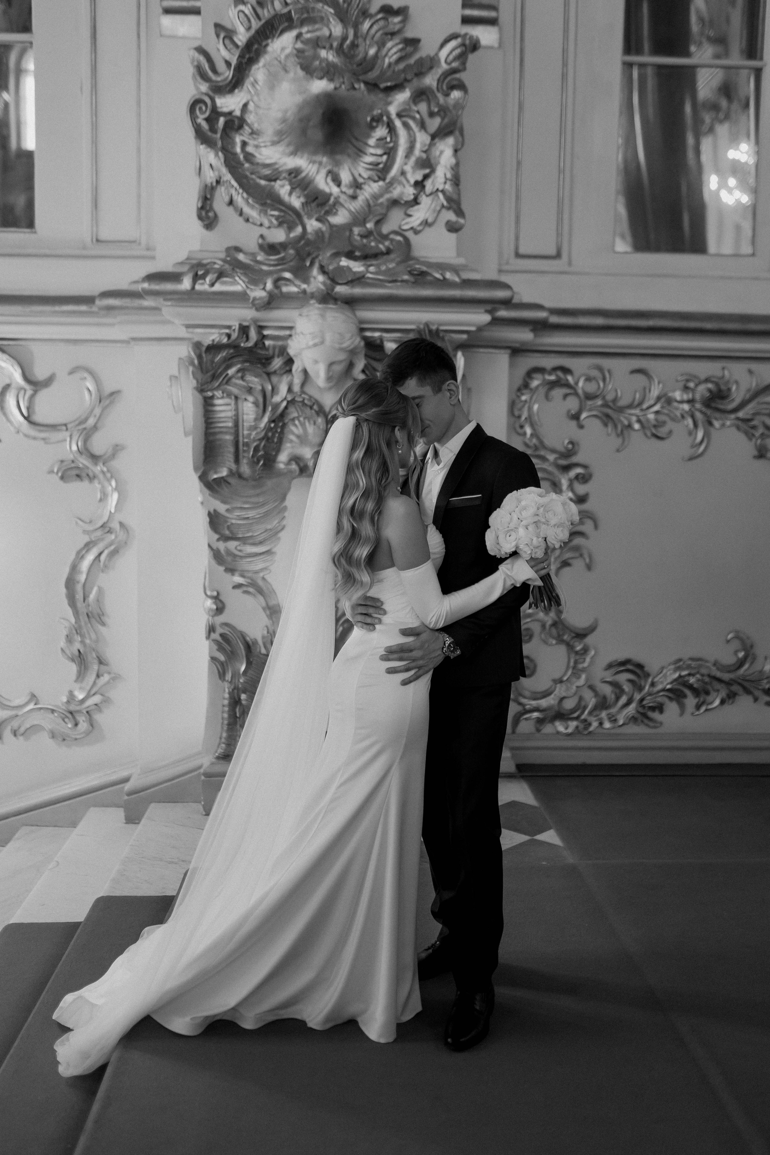 …. Свадебный фотограф в Санкт-Петербурге Александра Чукавина