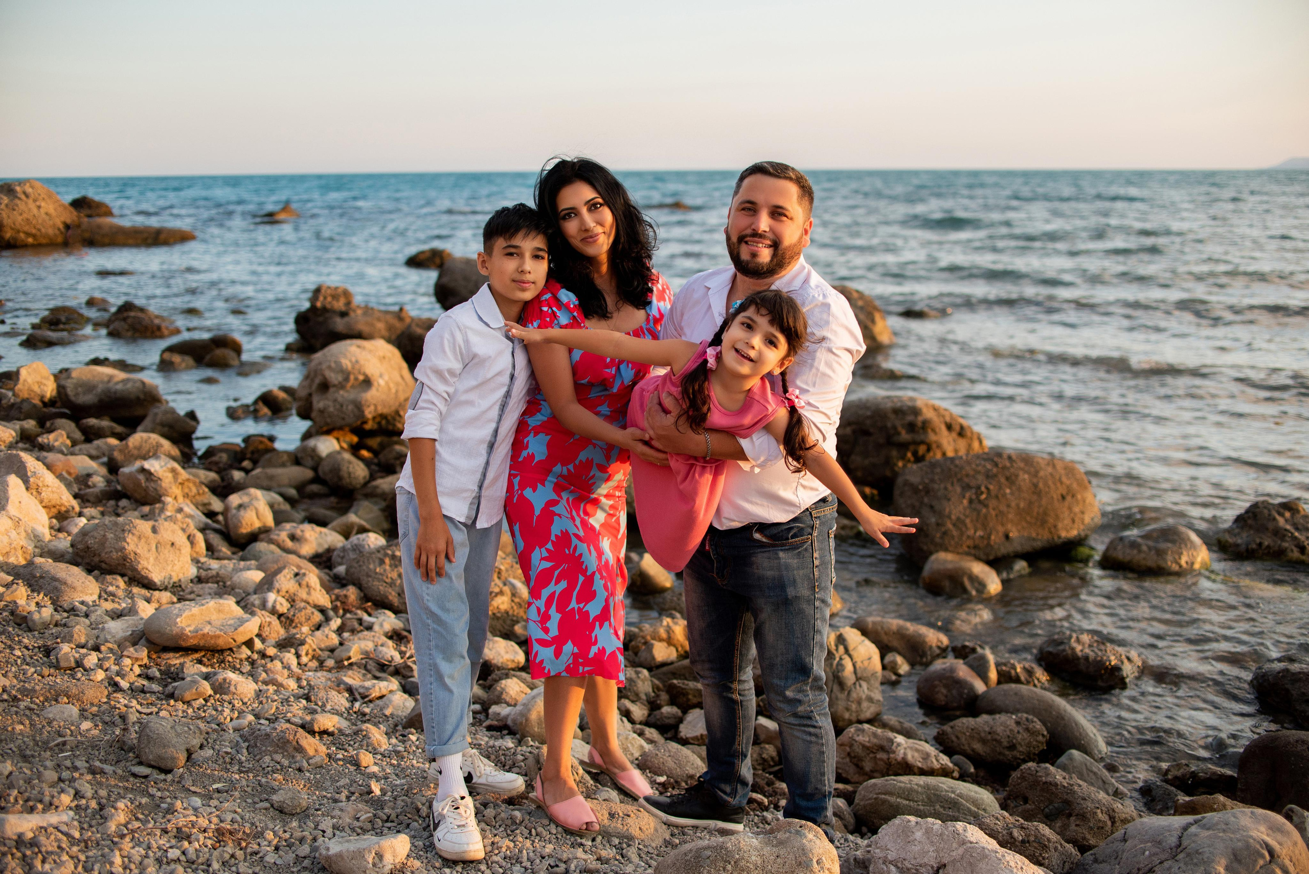 Прекрасная семья. Семейный и свадебный фотограф в Феодосии и Коктебеле