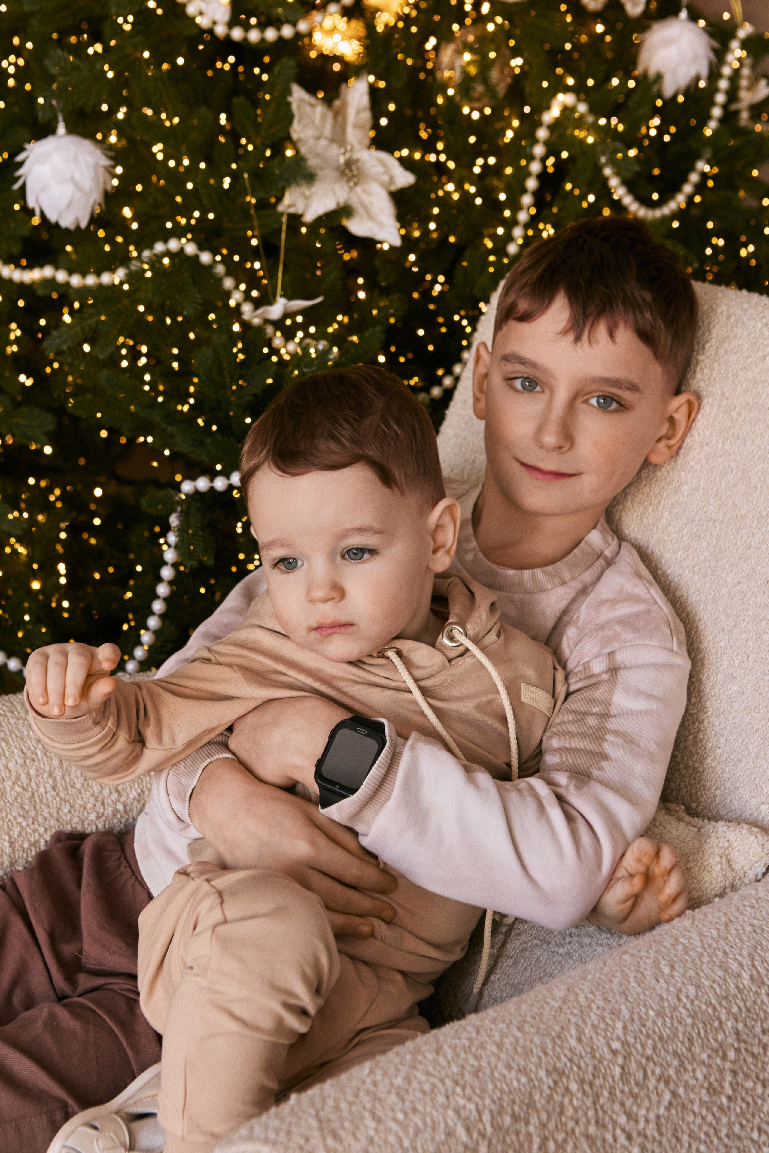 Семейная новогодняя фотосессия в студии